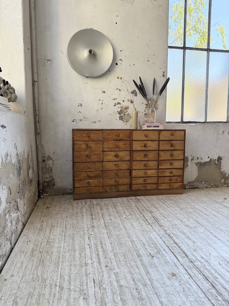 Trade furniture
