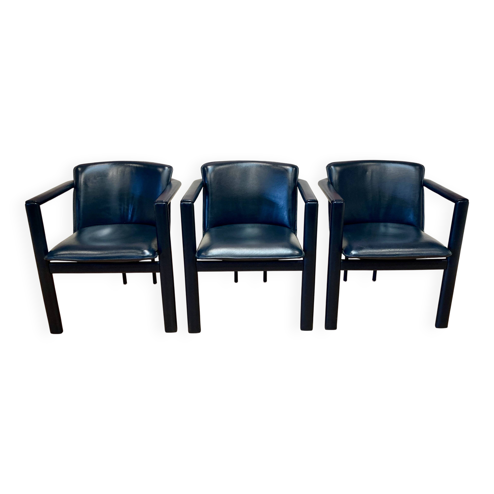 3 fauteuils en cuir et métal