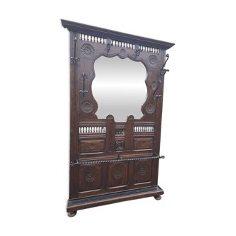 Breton wall-mounted chestnut locker