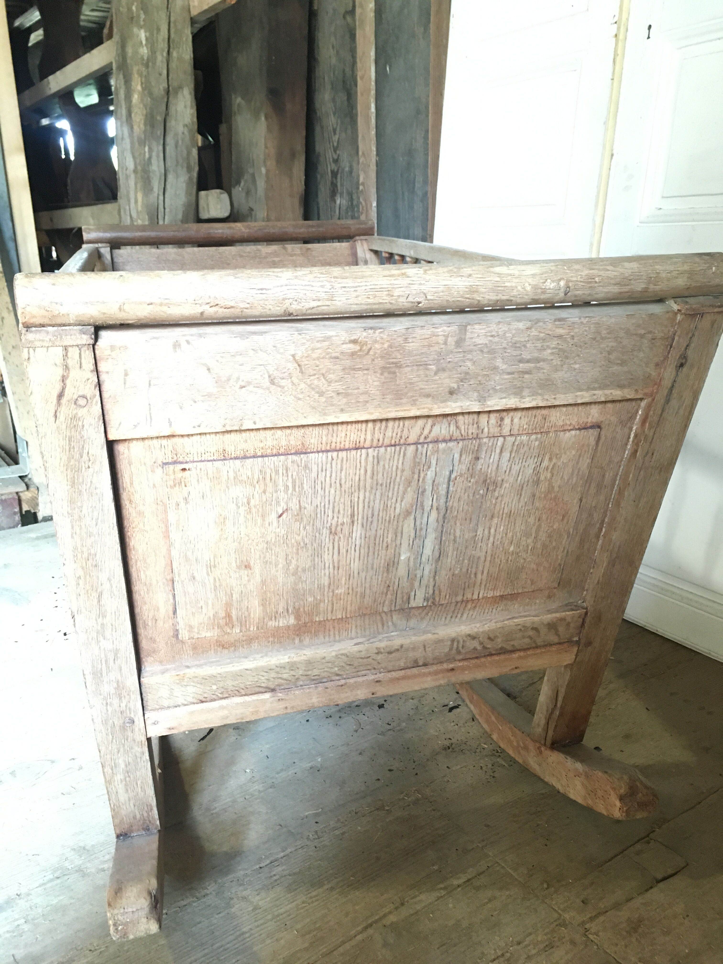 Old cradle of holland 1800s oak