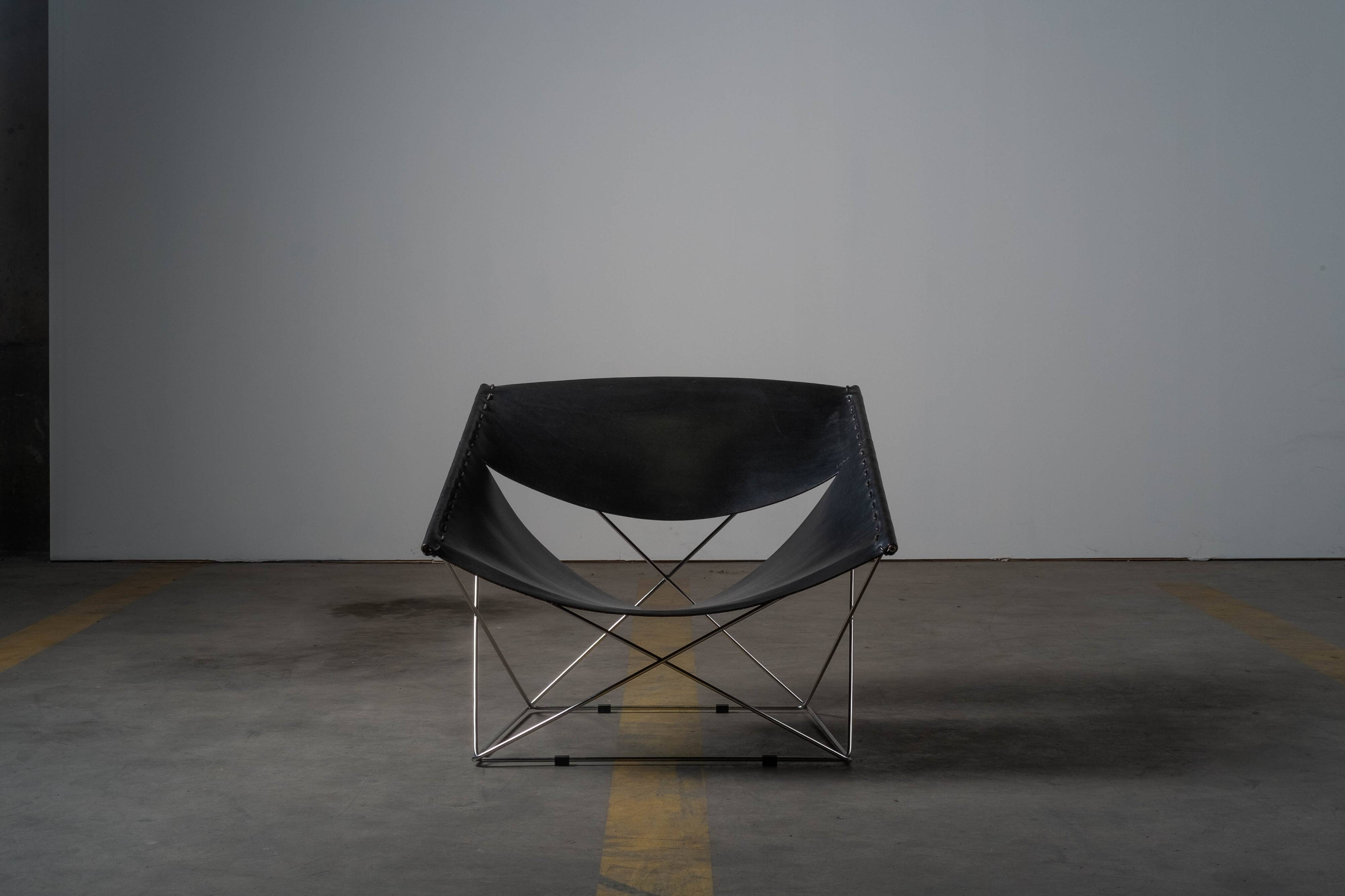 Pierre Paulin - Artifort F675 Butterfly chair