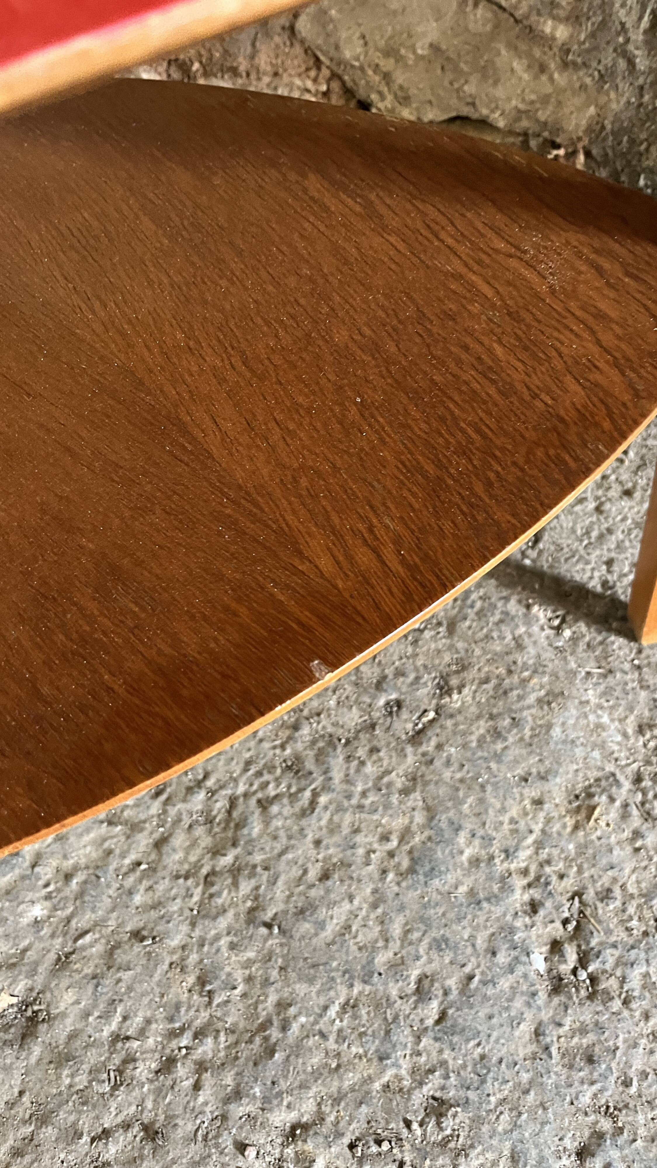 Bow Hood Table - Hugues Steiner