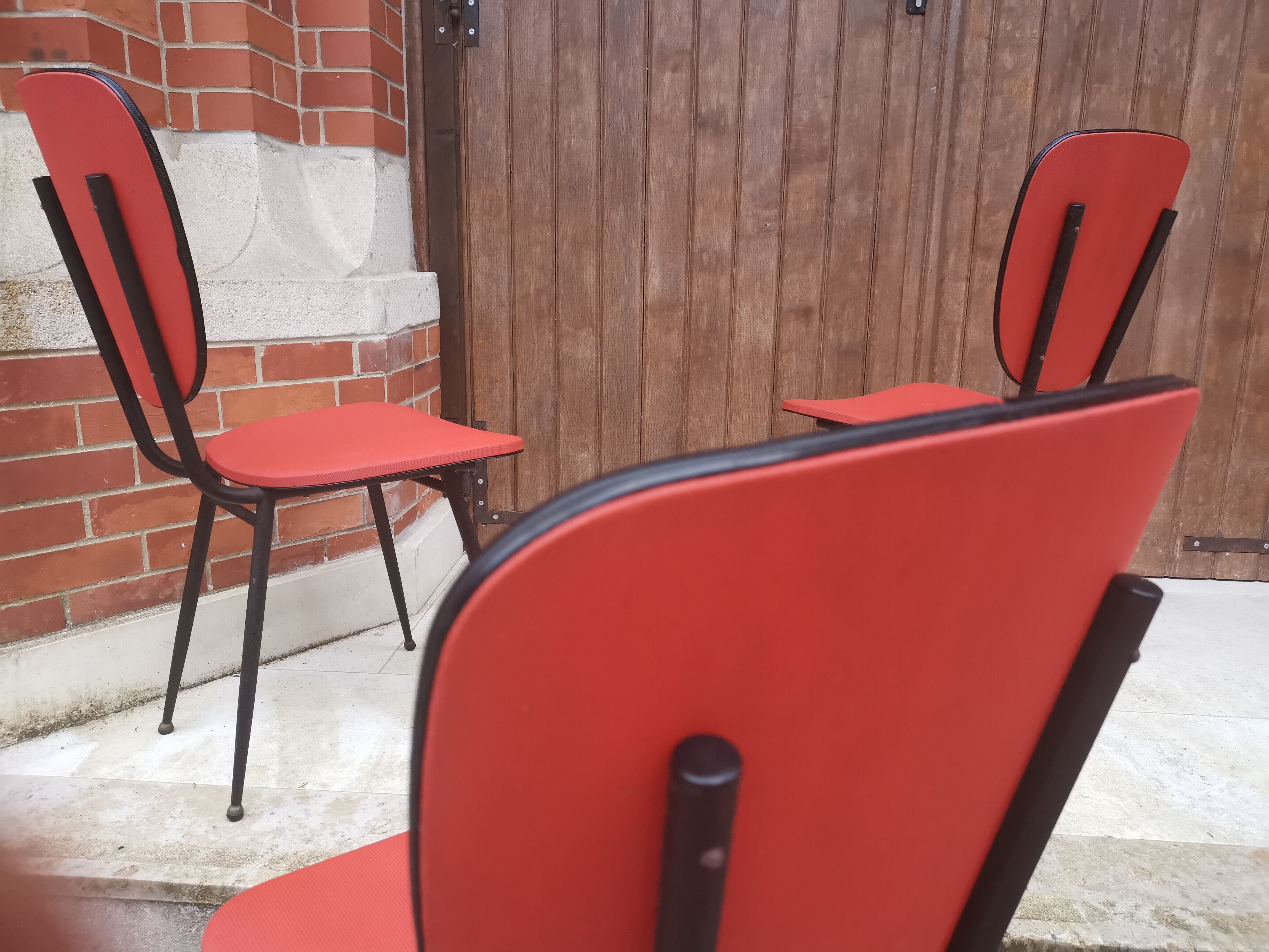 Lot de chaises vinyle rouge