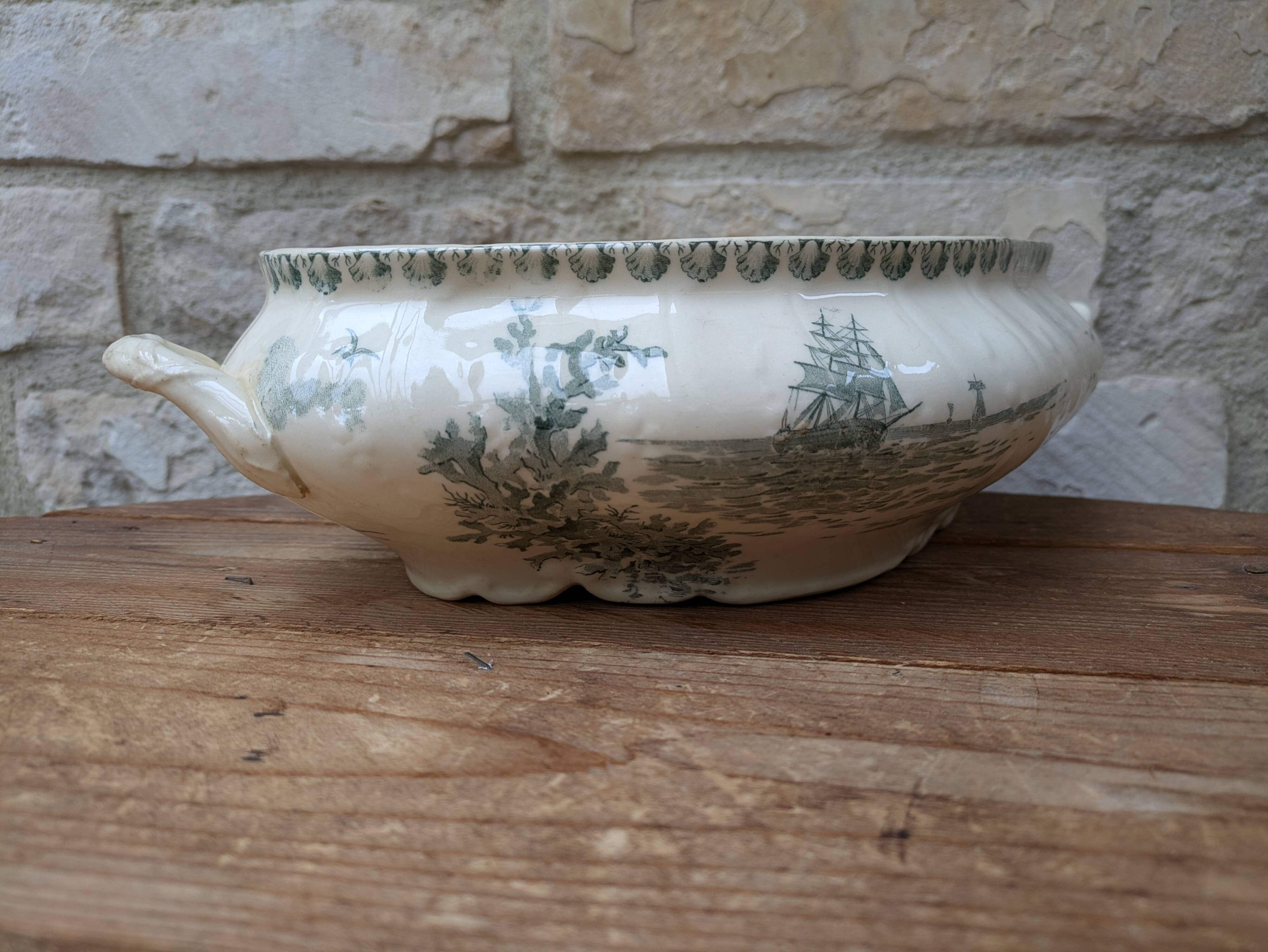 Old vegetable dish serving dish Terre de Fer Opaque porcelain from Gien Ocean model