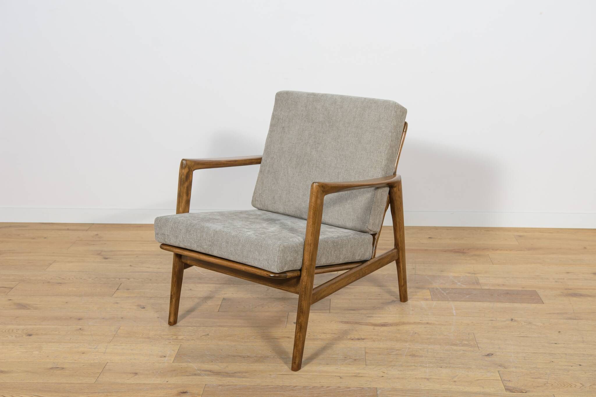 Mid-Century Model 300-139 Armchairs from Swarzędzka Factory, Poland, 1960s.