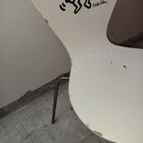 Lot de 4 chaises  Keith Haring d'Arne Jacobsen pour Firtz Hansen