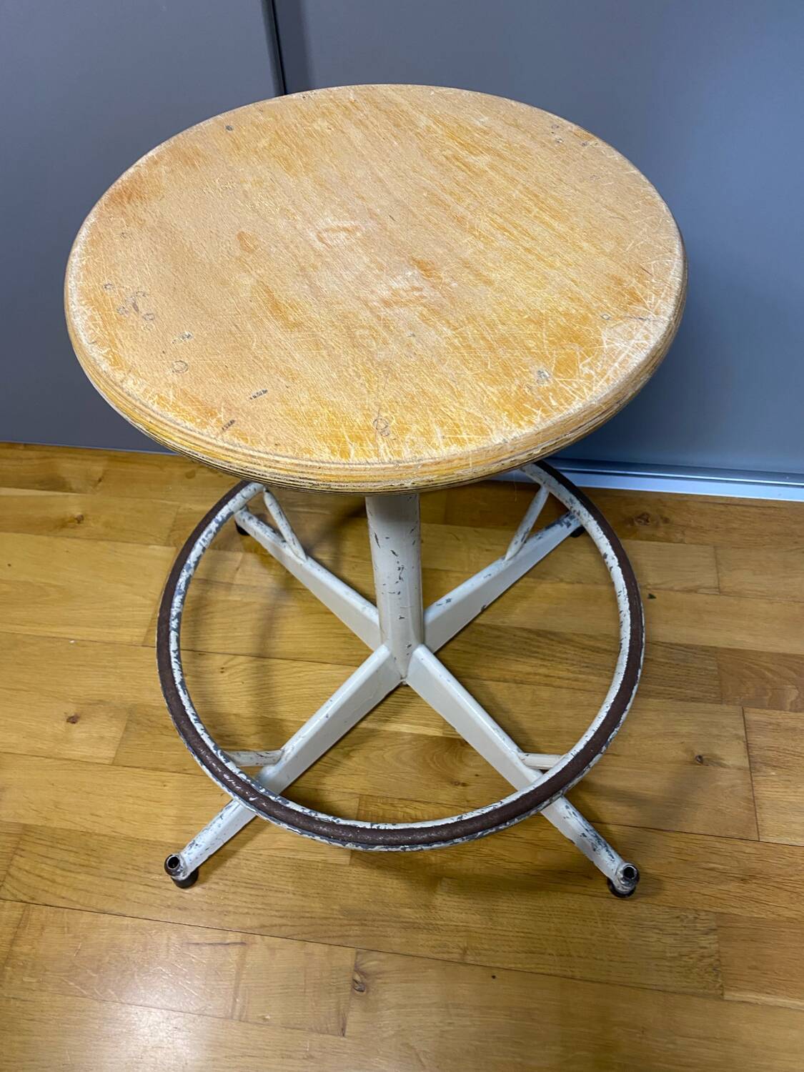 Adjustable workshop stool, vintage industrial stool