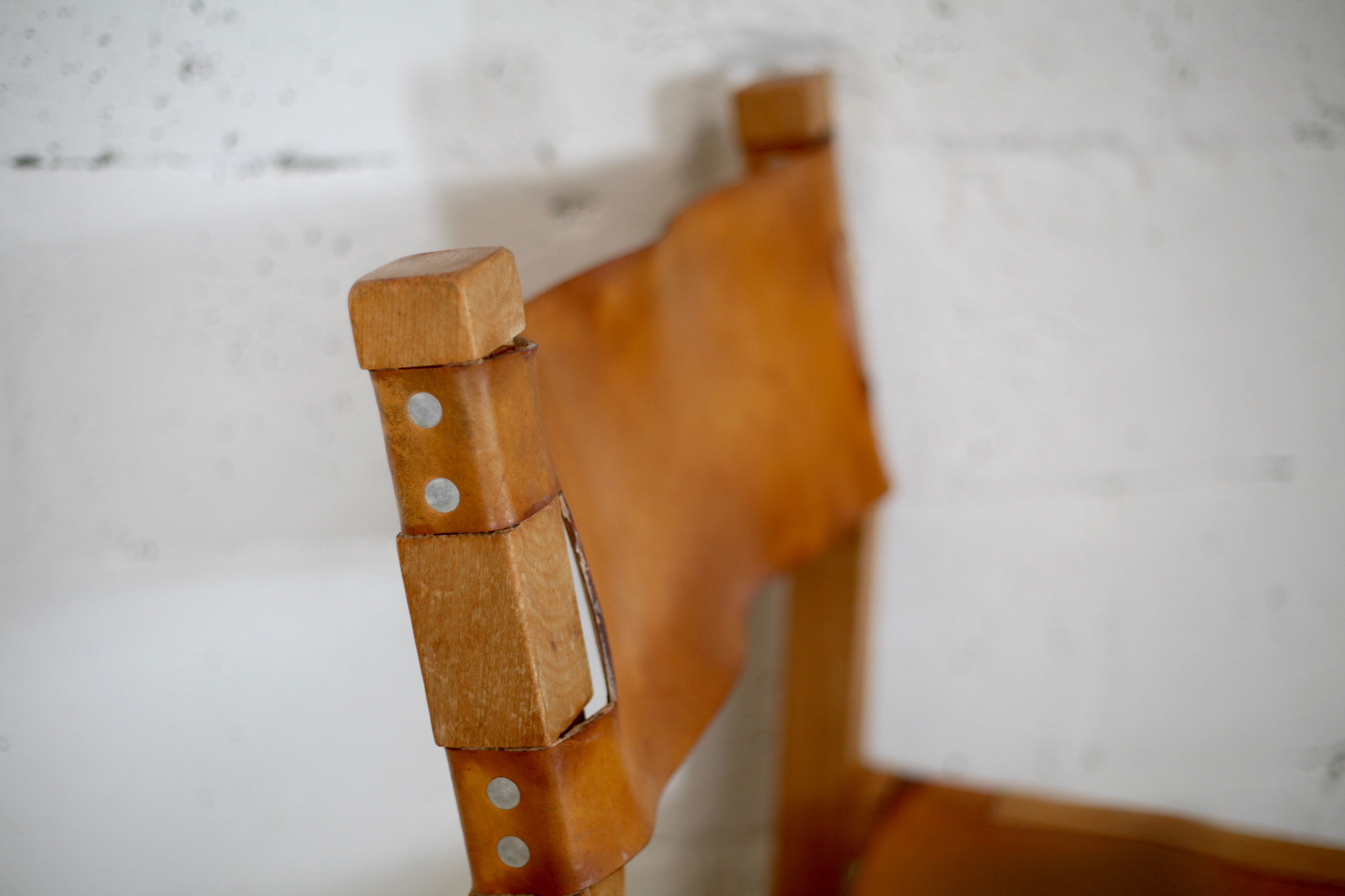 Ensemble de 4 chaises et table basse Maison Regain, France, circa 1970