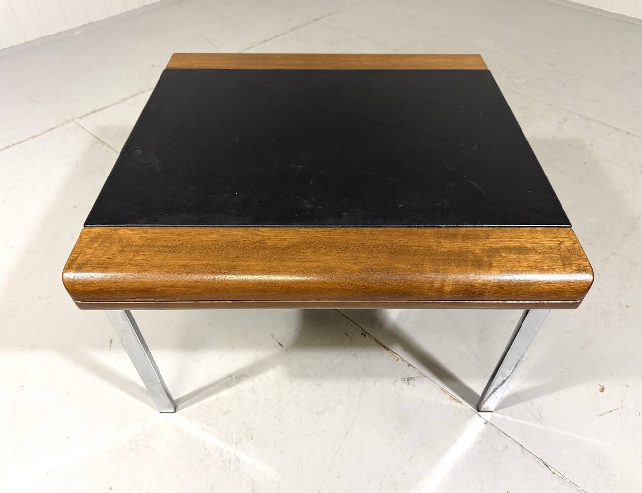 Hans Eichenberger leather coffee-side table Girsberger, Switzerland