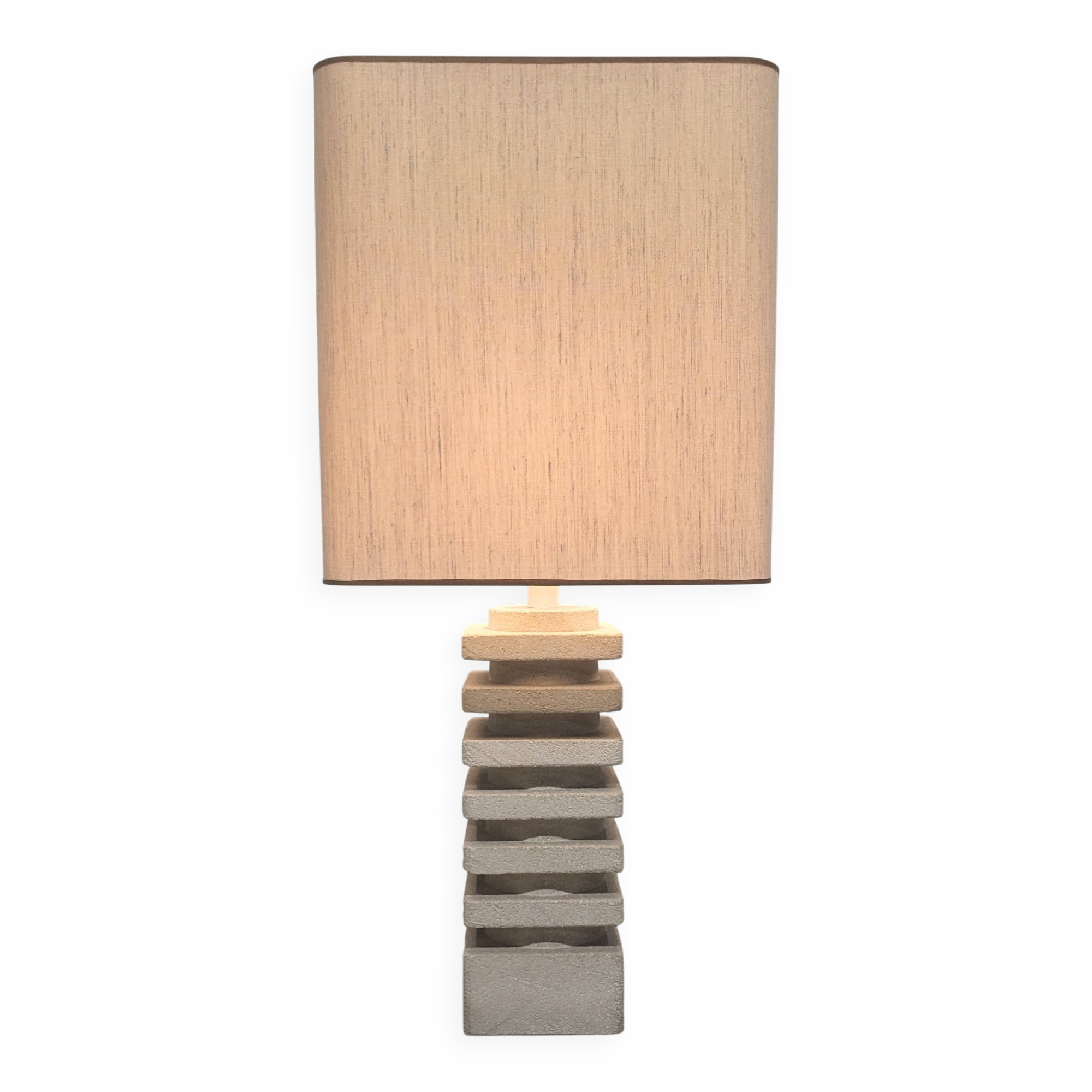 Grande lampe en pierre calcaire 1970s