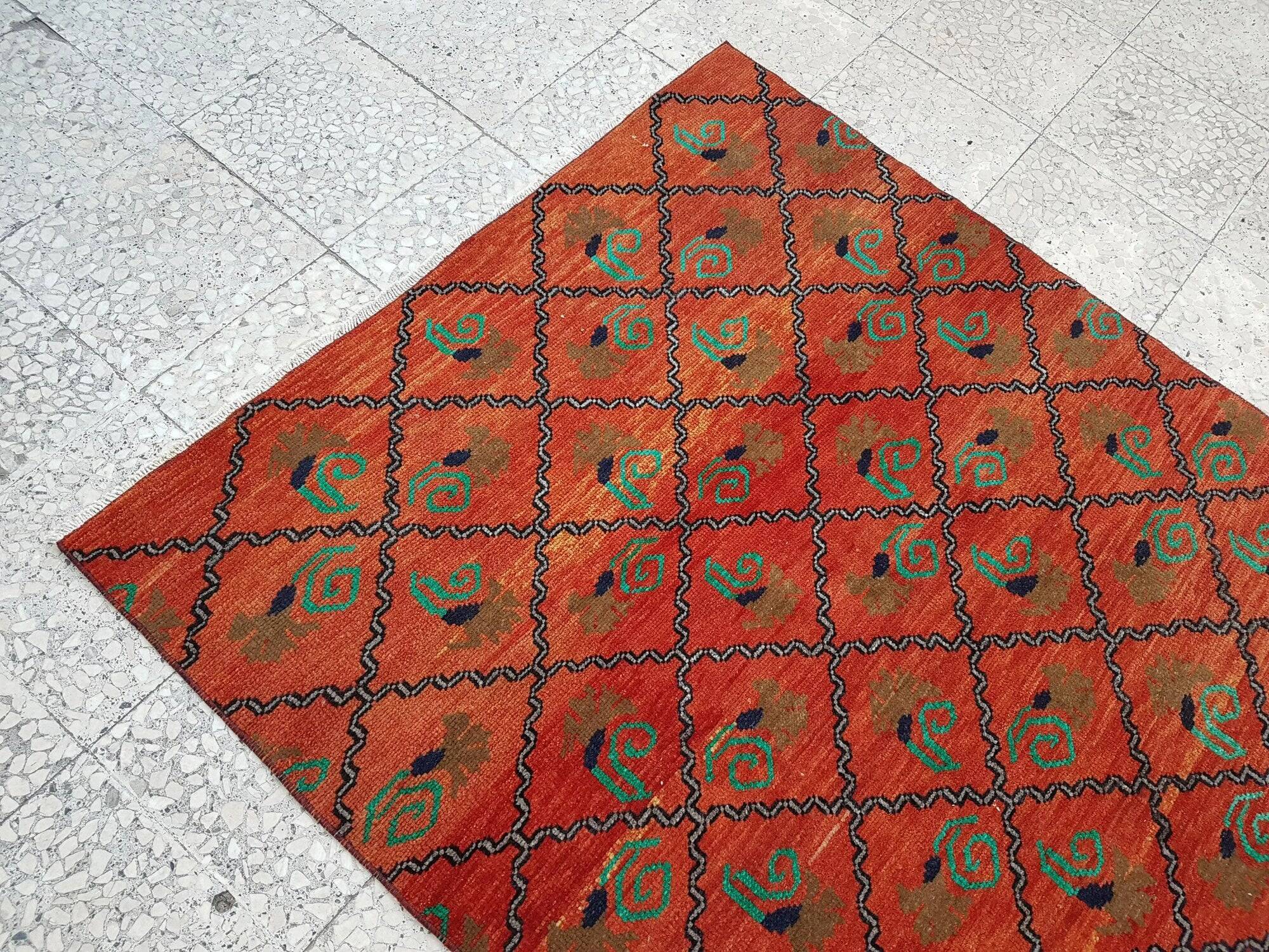 Vintage Turkish Oushak rug 118x306 cm