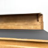 Large trading counter from the 80s