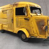 Model reproduction car citroën type h metal tin