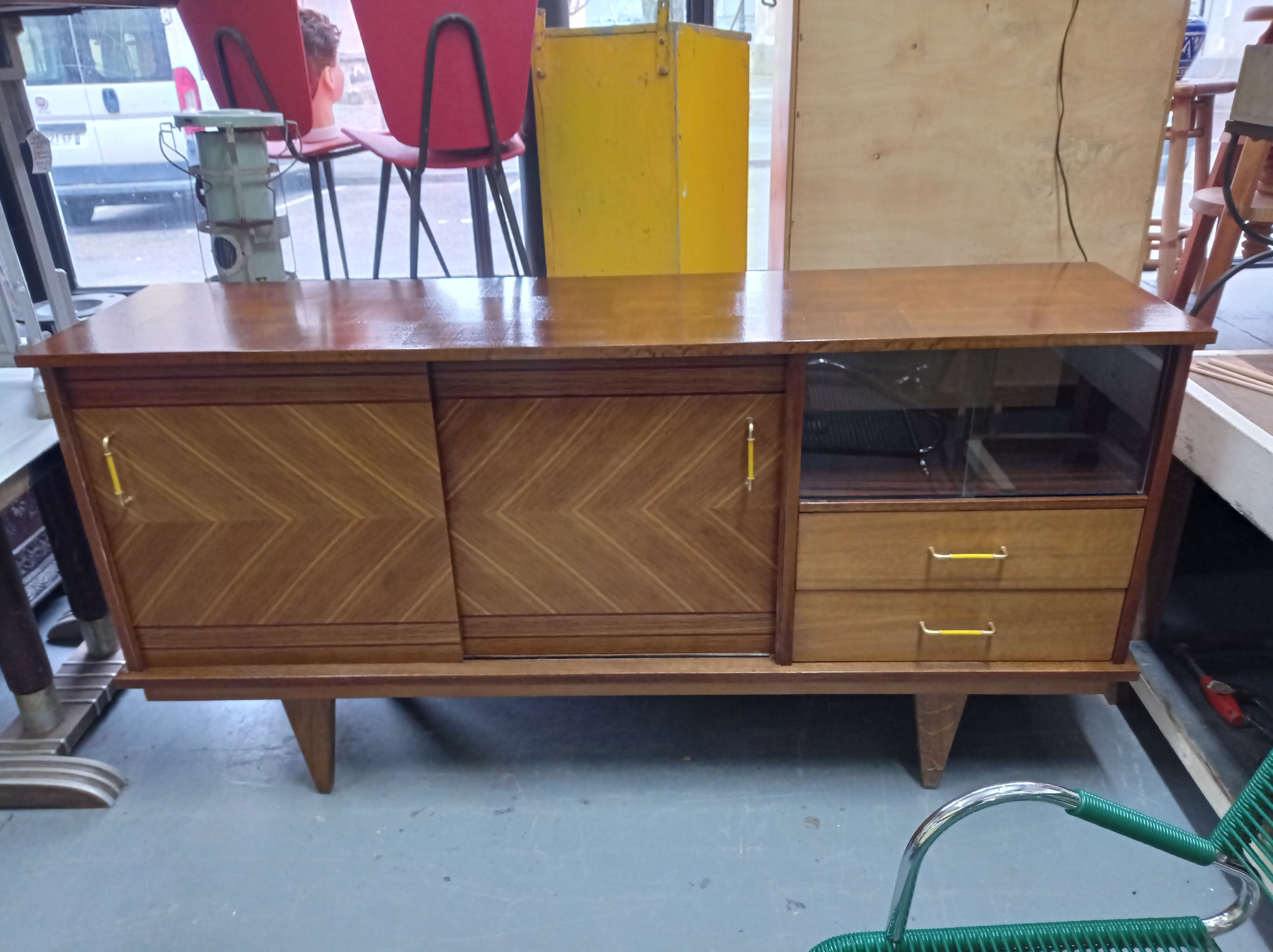 Vintage 60s enfilade