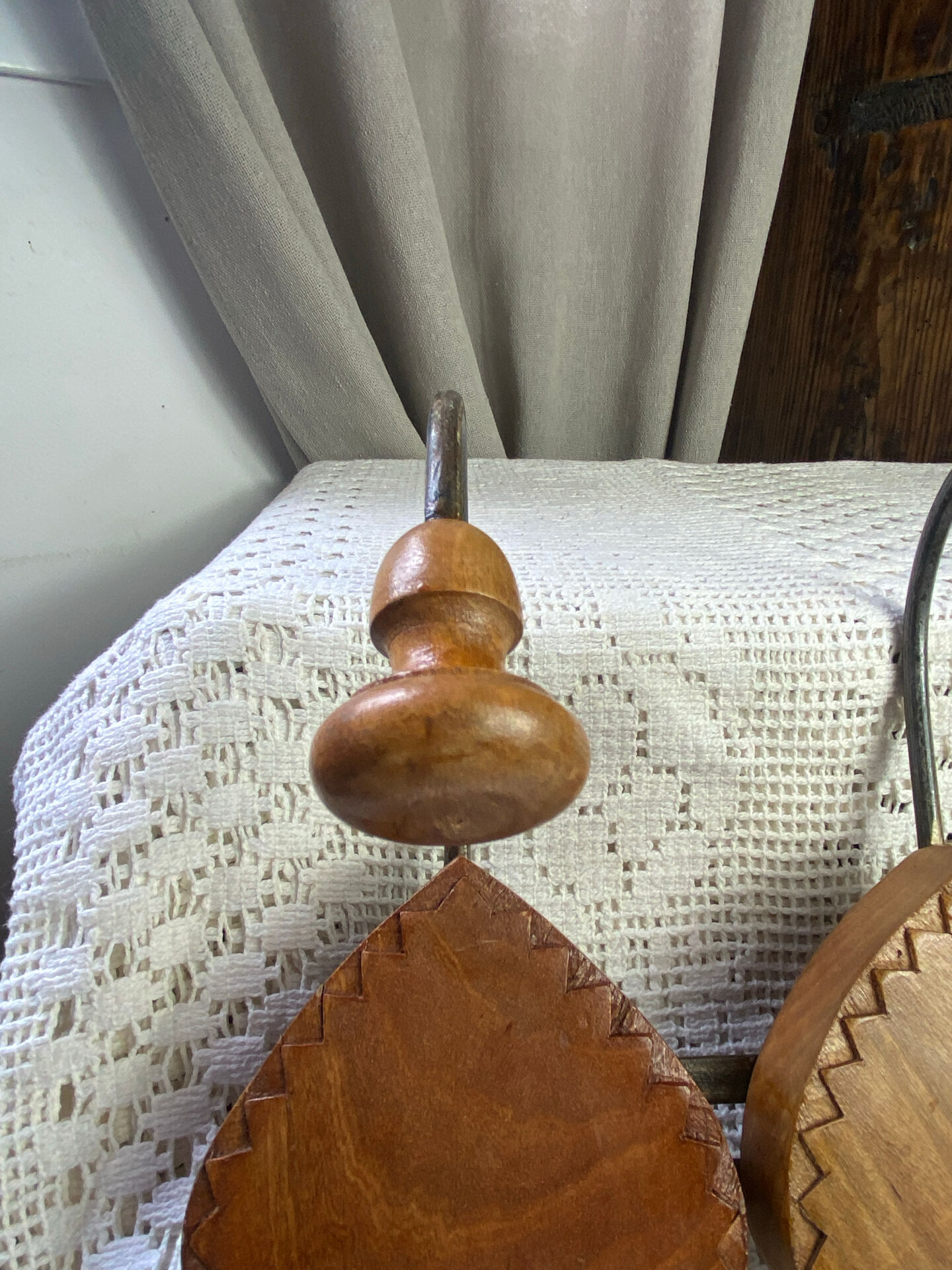 Wall-mounted coat rack, wooden hearts