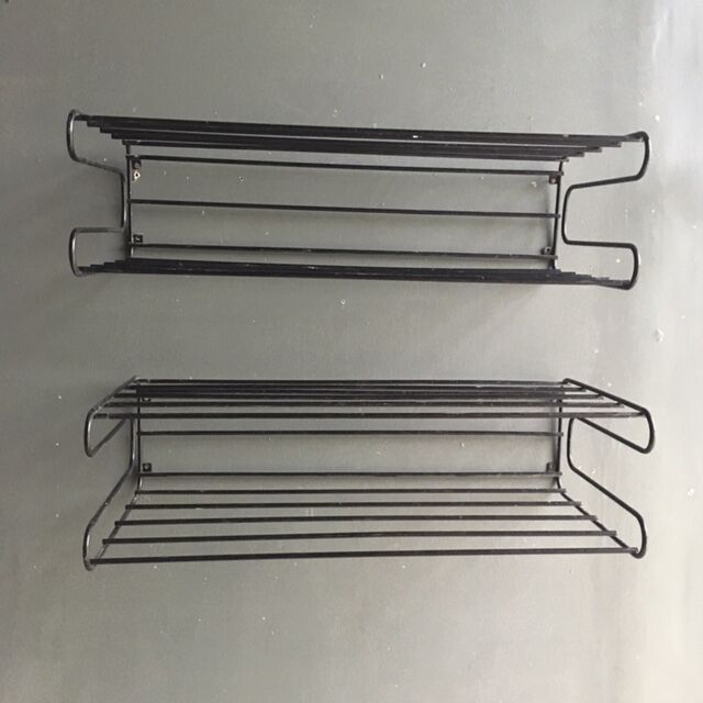 Wall shelf year 80