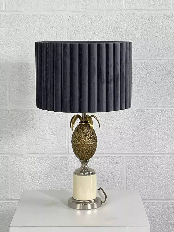 Lampe ananas en laiton vintage