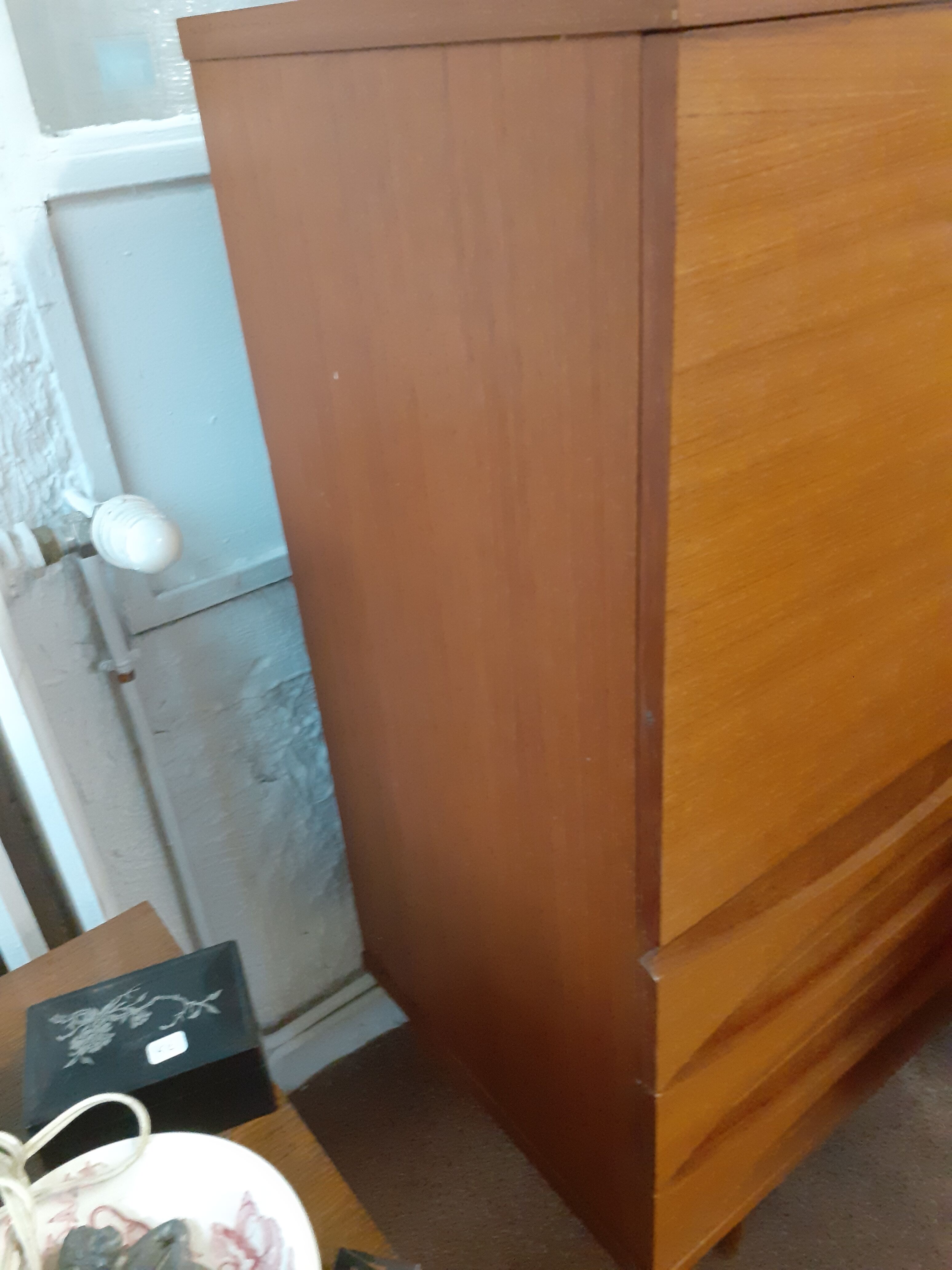 Seventies buffet scandinavian foot compass