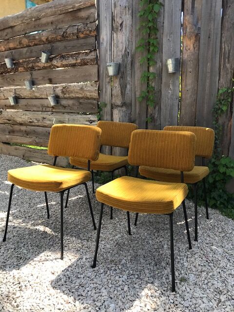 Set of 4 andré Simard chairs