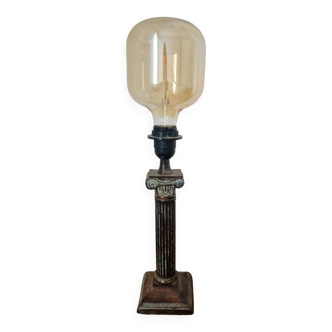 Antique style bronze lamp