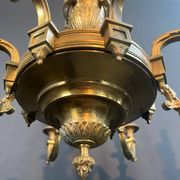 Important bronze chiseled chandelier in Louis XVI style with 8 light arms by Lucien Gau.