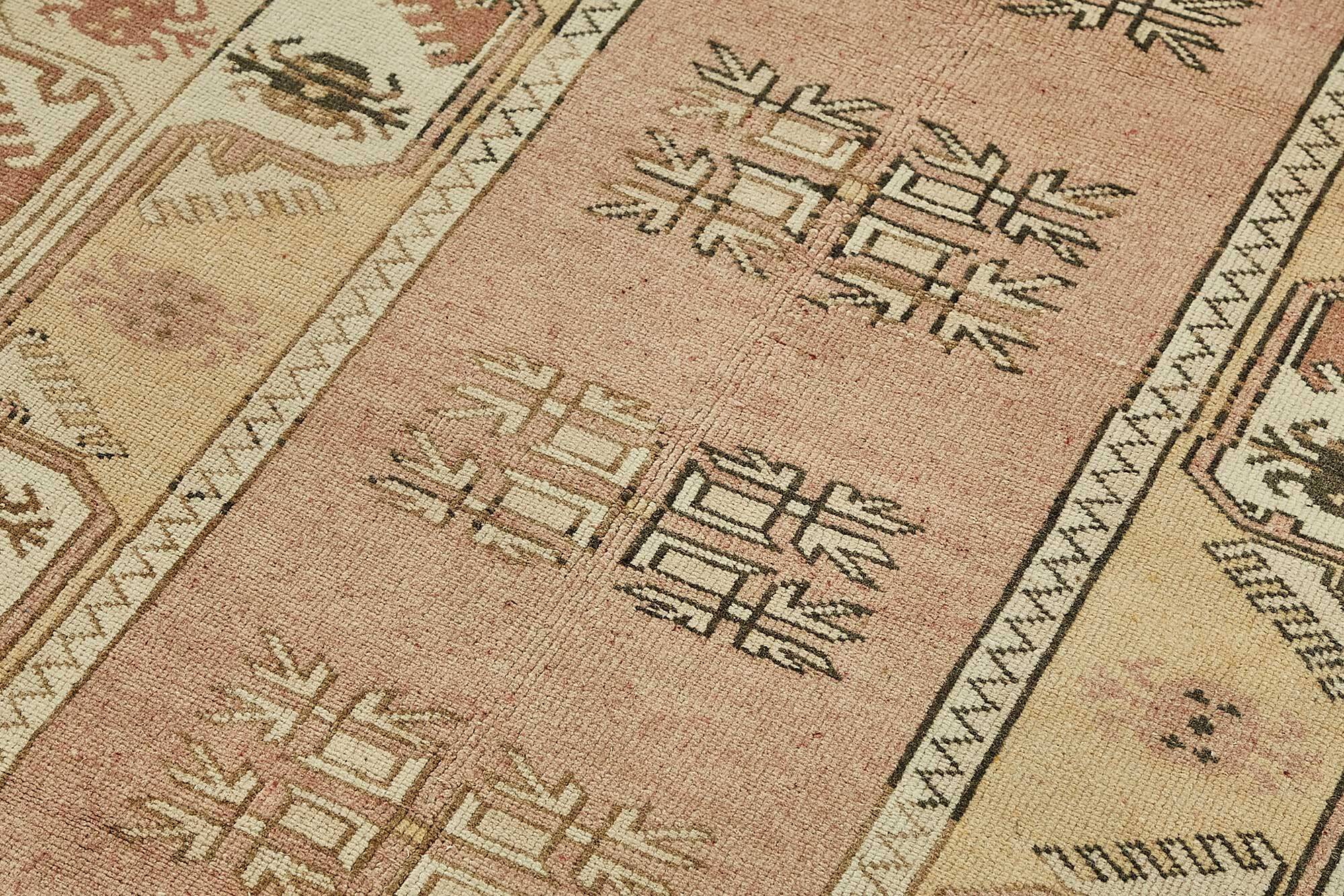 Turkish Vintage Anatolian Rug 126 cm x 194 cm