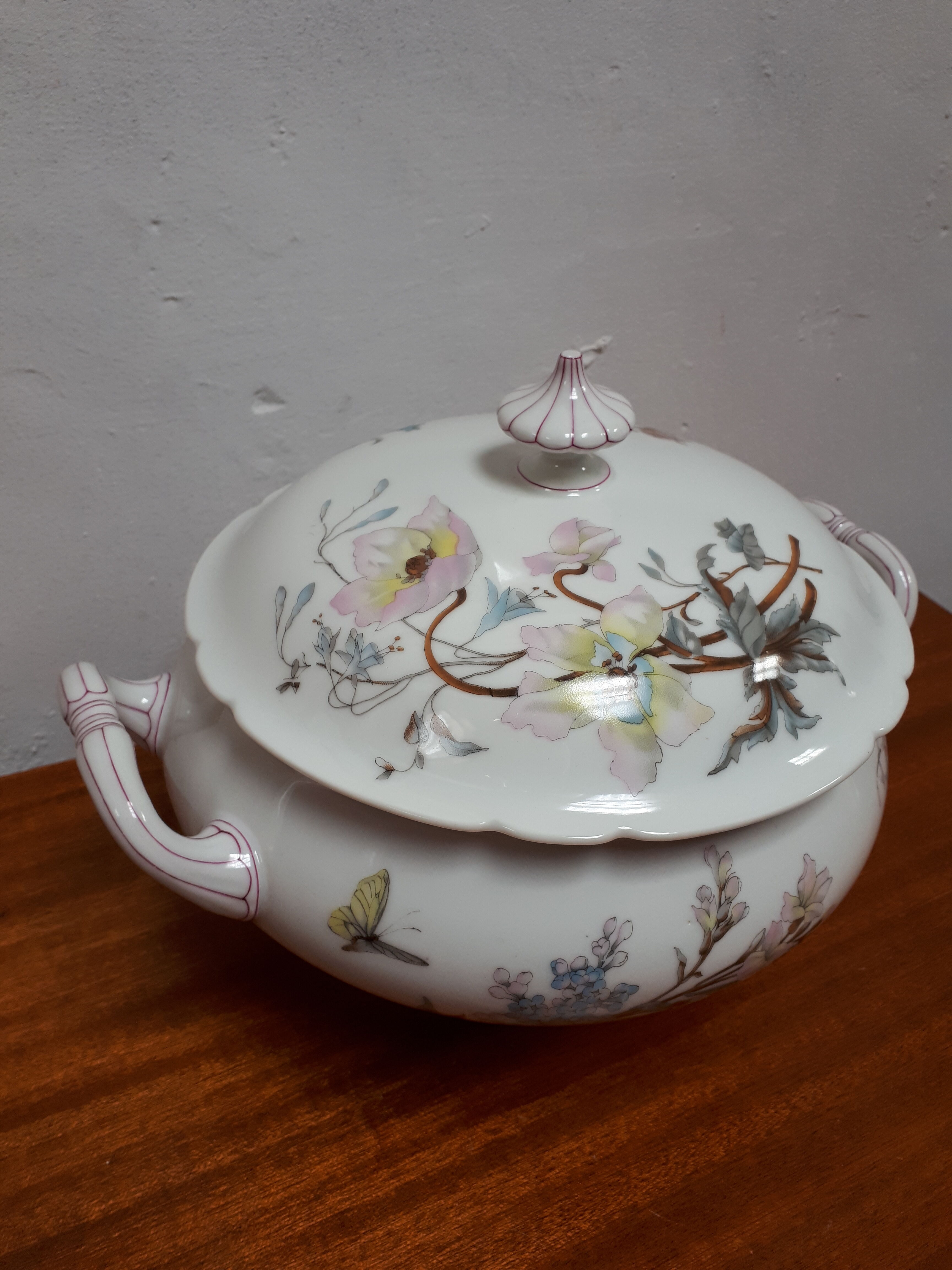 Vegetable soup tubeware XIX th flowers Grand Dépot Drouot