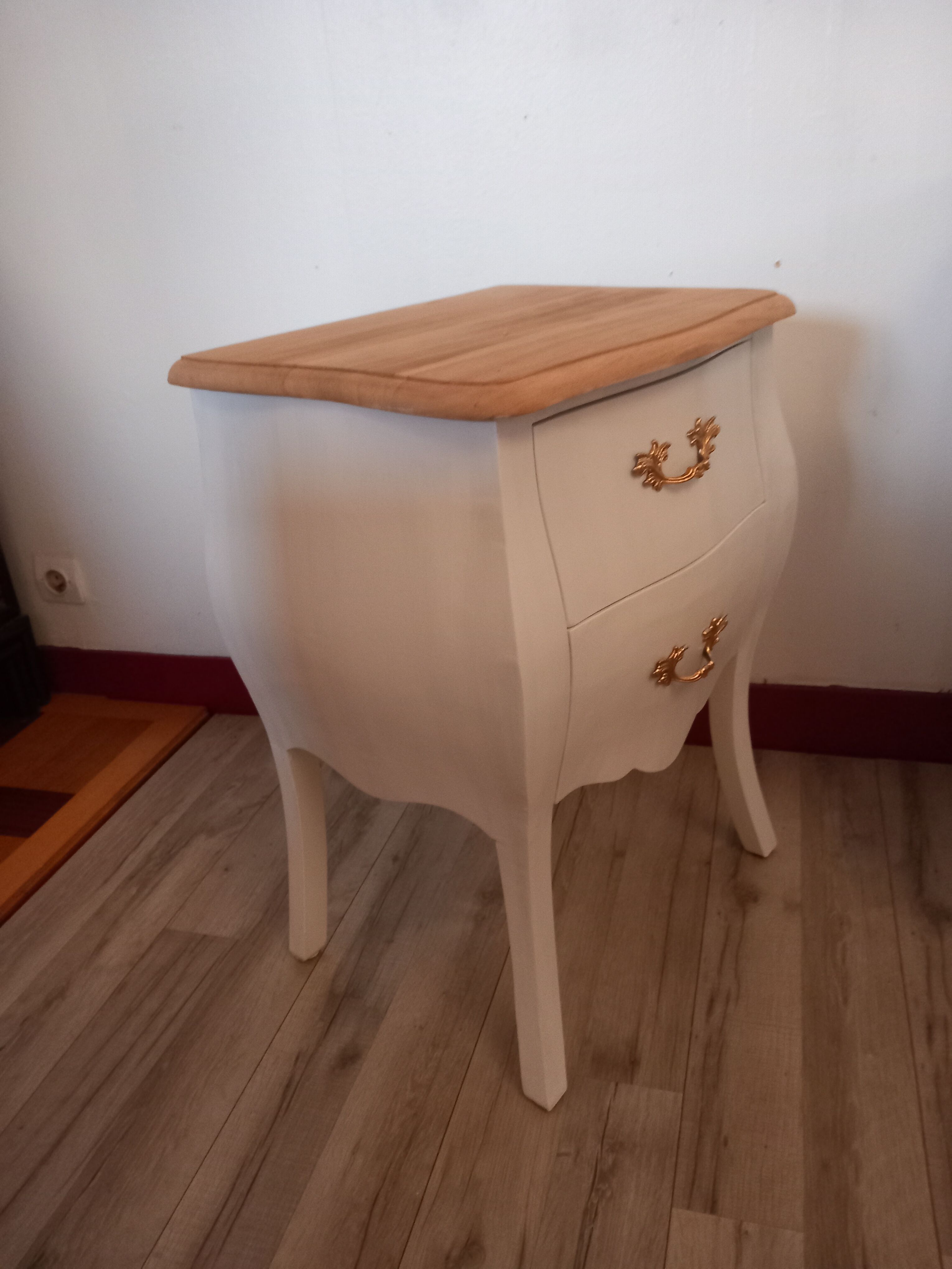 Louis XV style chest of drawers