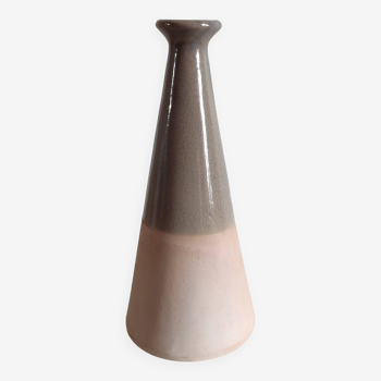 Cracked ceramic vase