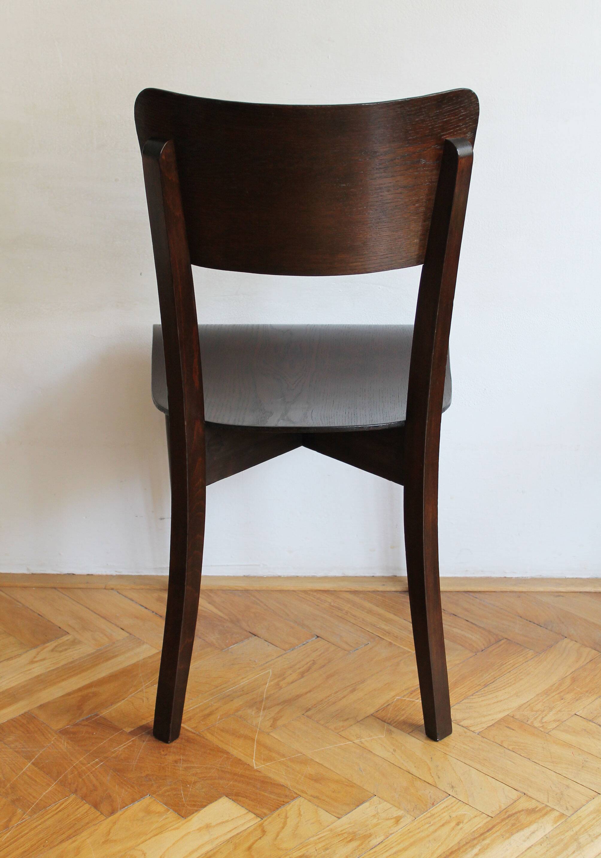 Chaises H-353 par Jindřich Halabala pour UP Brno, années 1930.