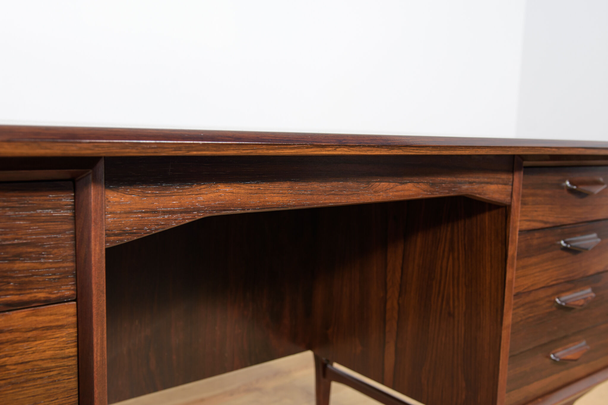 Mid-Century Freestanding Rosewood Desk, 1960s