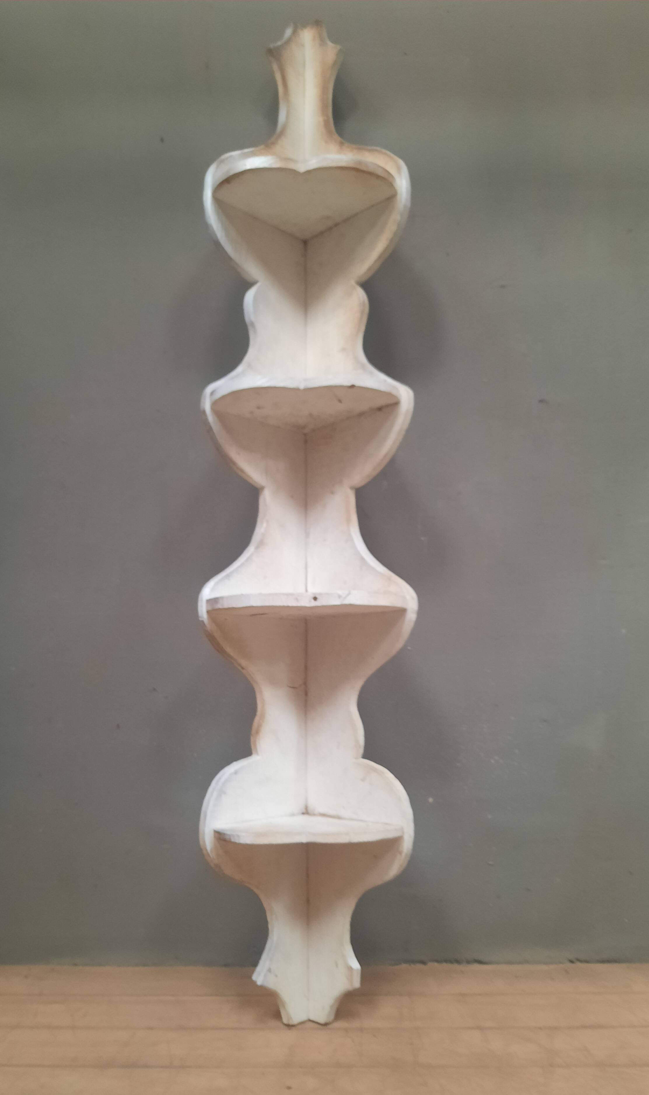 Solid wood corner shelf