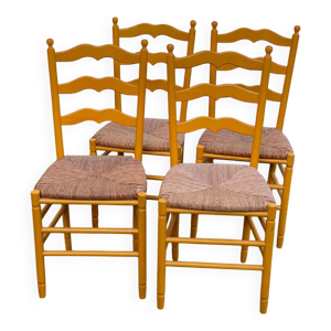 4 chaises en bois massif