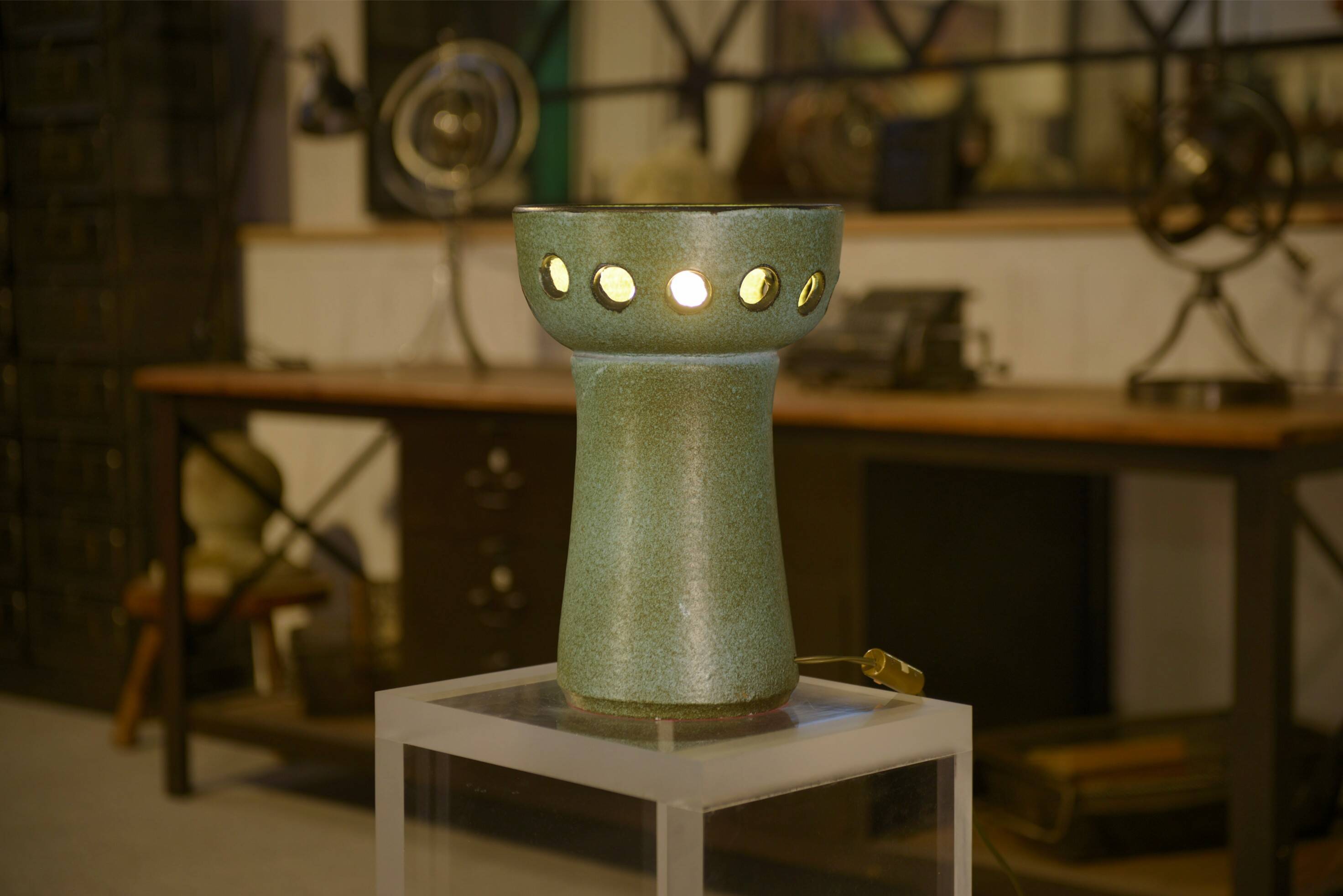 Table lamp in ceramic by Guillerme and Chambron 1980s