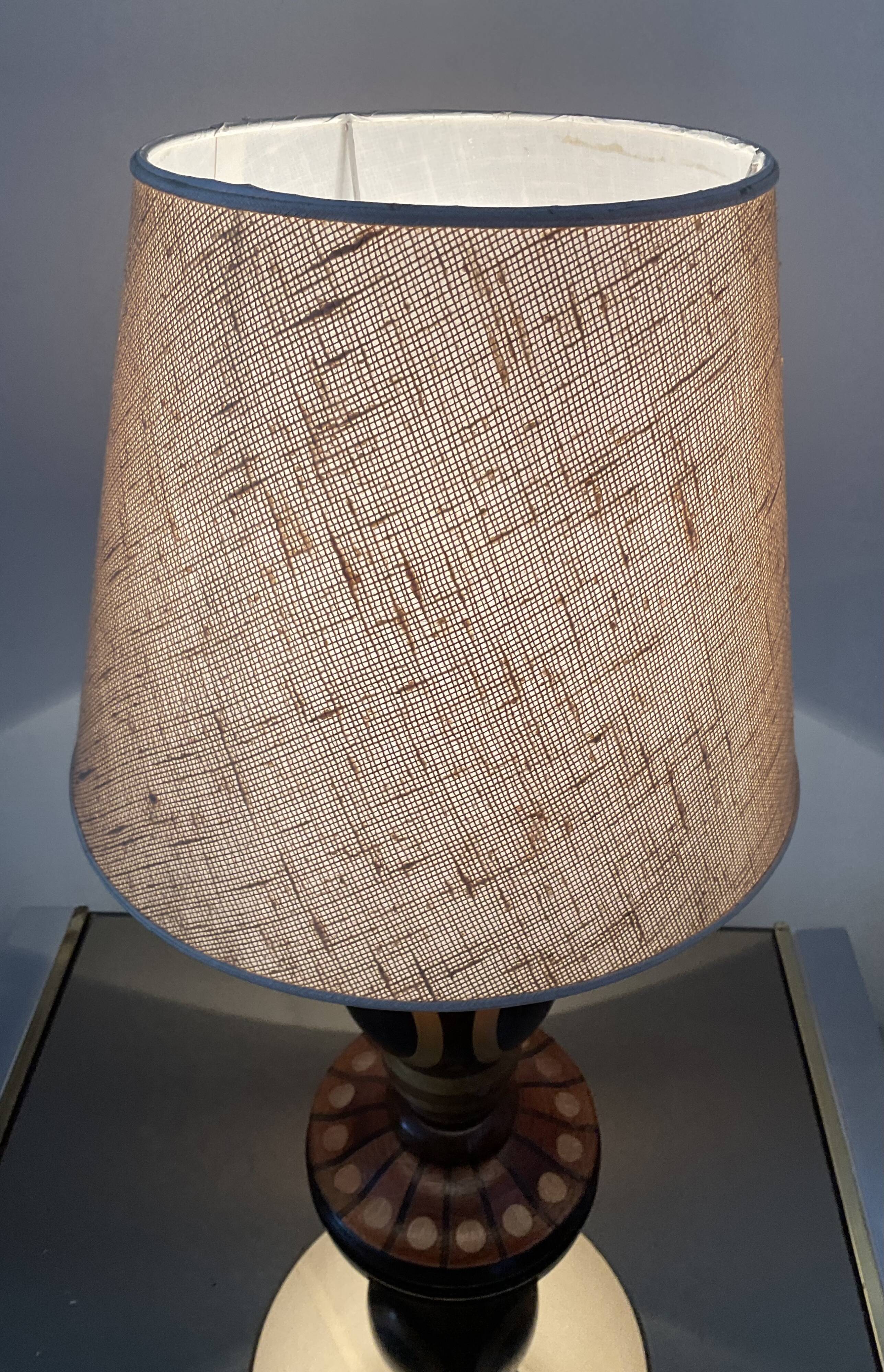 Vintage lamp in inlaid wood 60s-70s