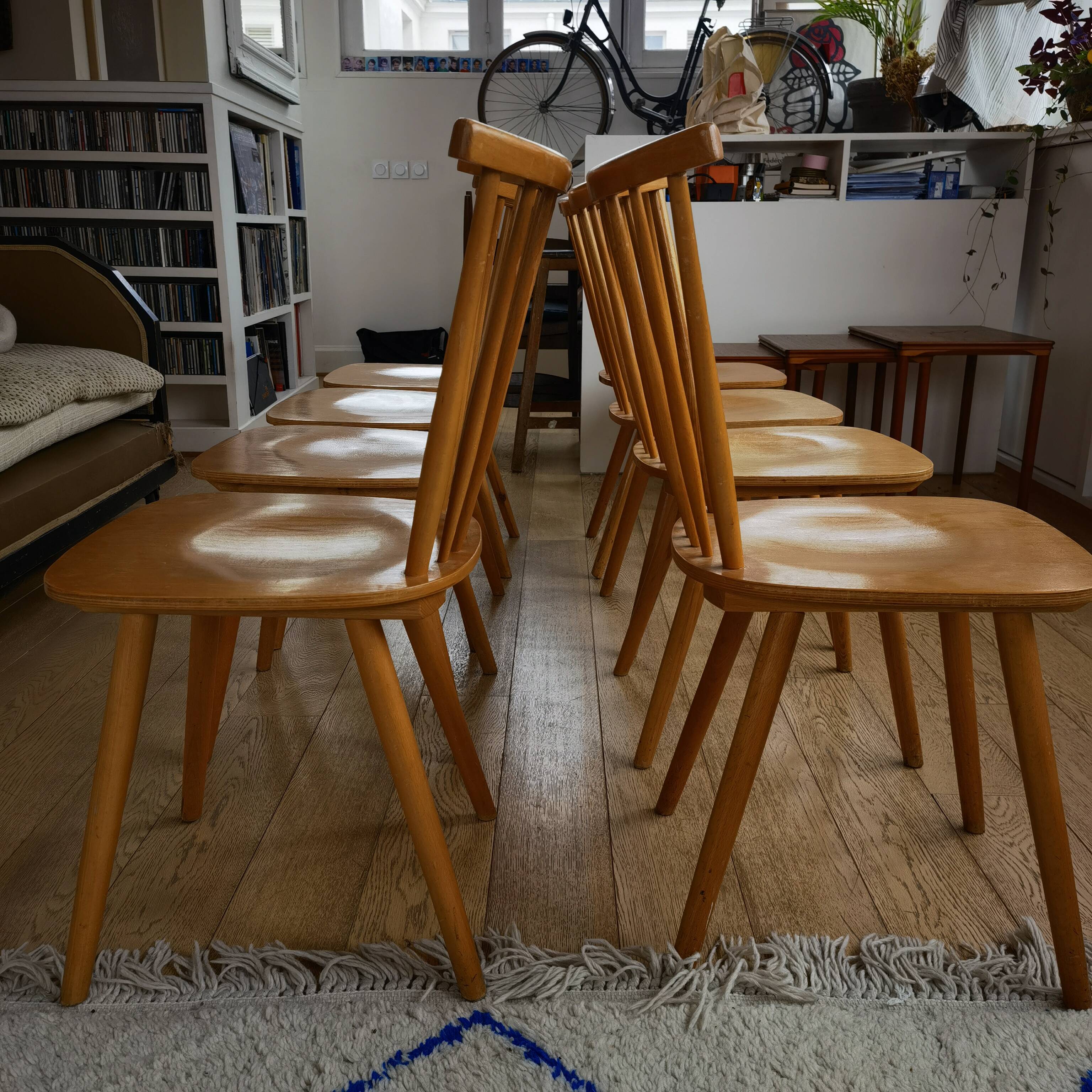 Set of 8 chairs in natural wood, back with 7 bars - tapiovaara type - 1970