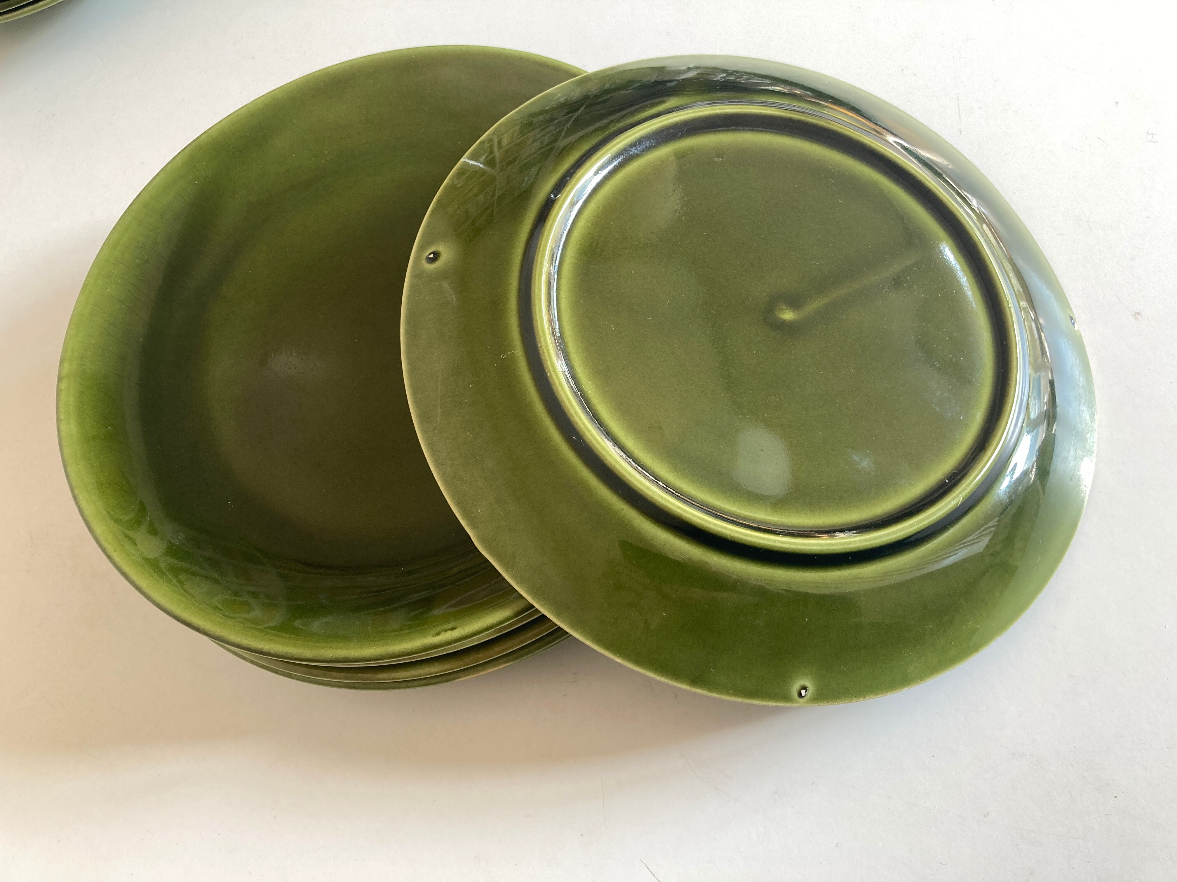 set of 6 flat plates 1960 in green faience