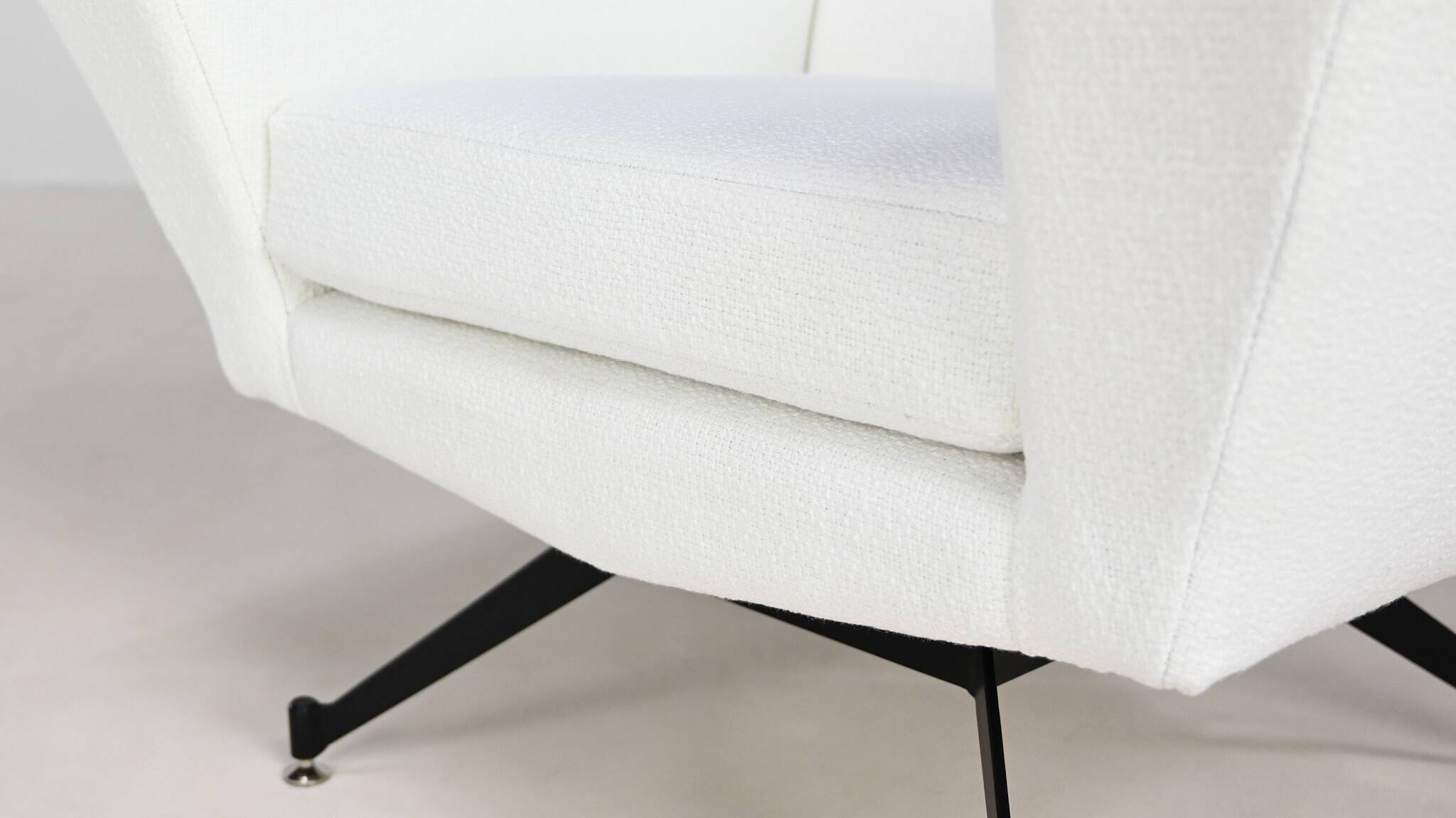 Studio Tecnico APA, Pair of Armchairs Model M530 for Lenzi. Italy C.1950