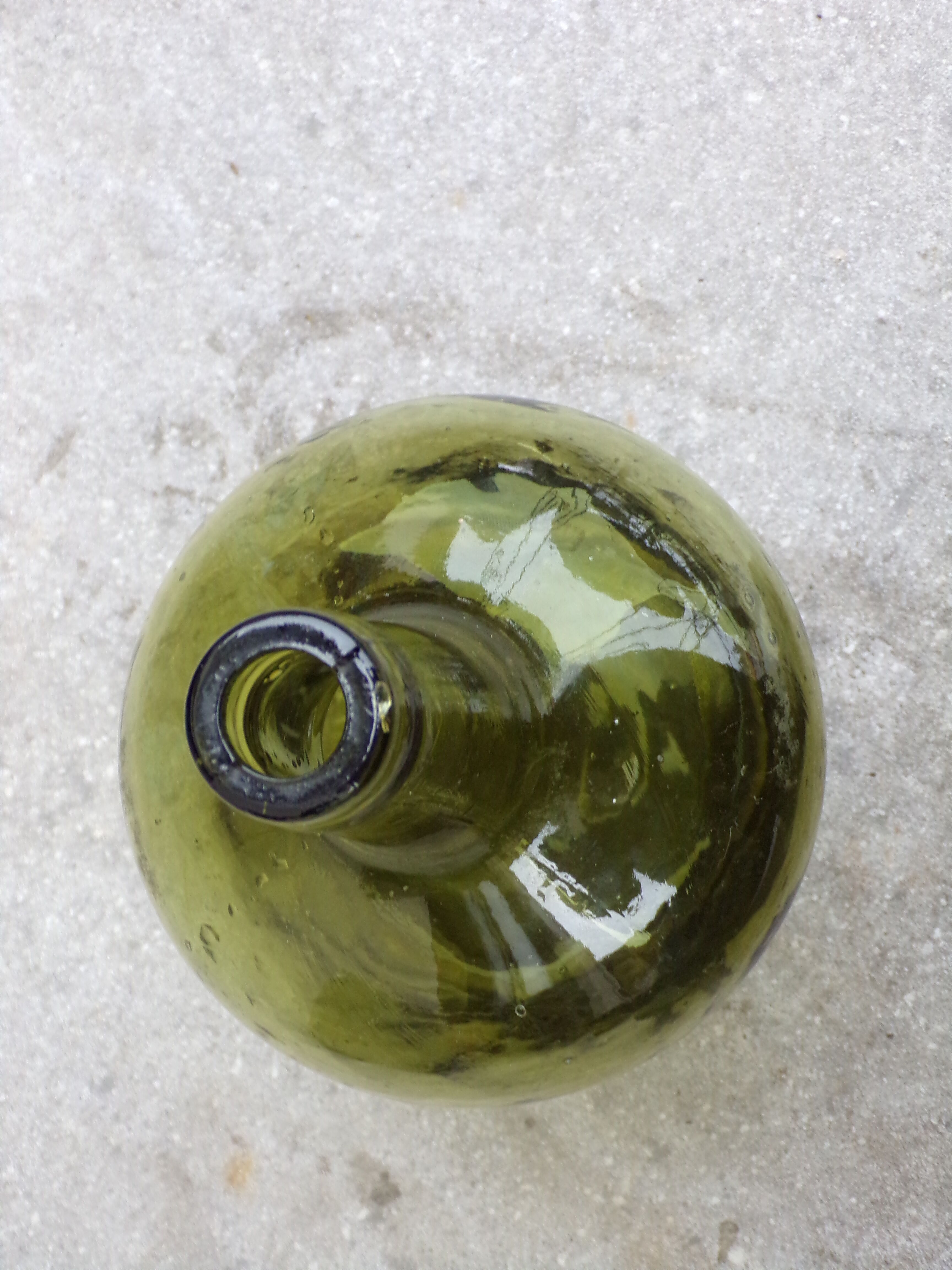 Demijohn green 2 liters glass