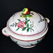 Antique hand-painted earthenware tureen from Vieux Strasbourg Sarreguemines