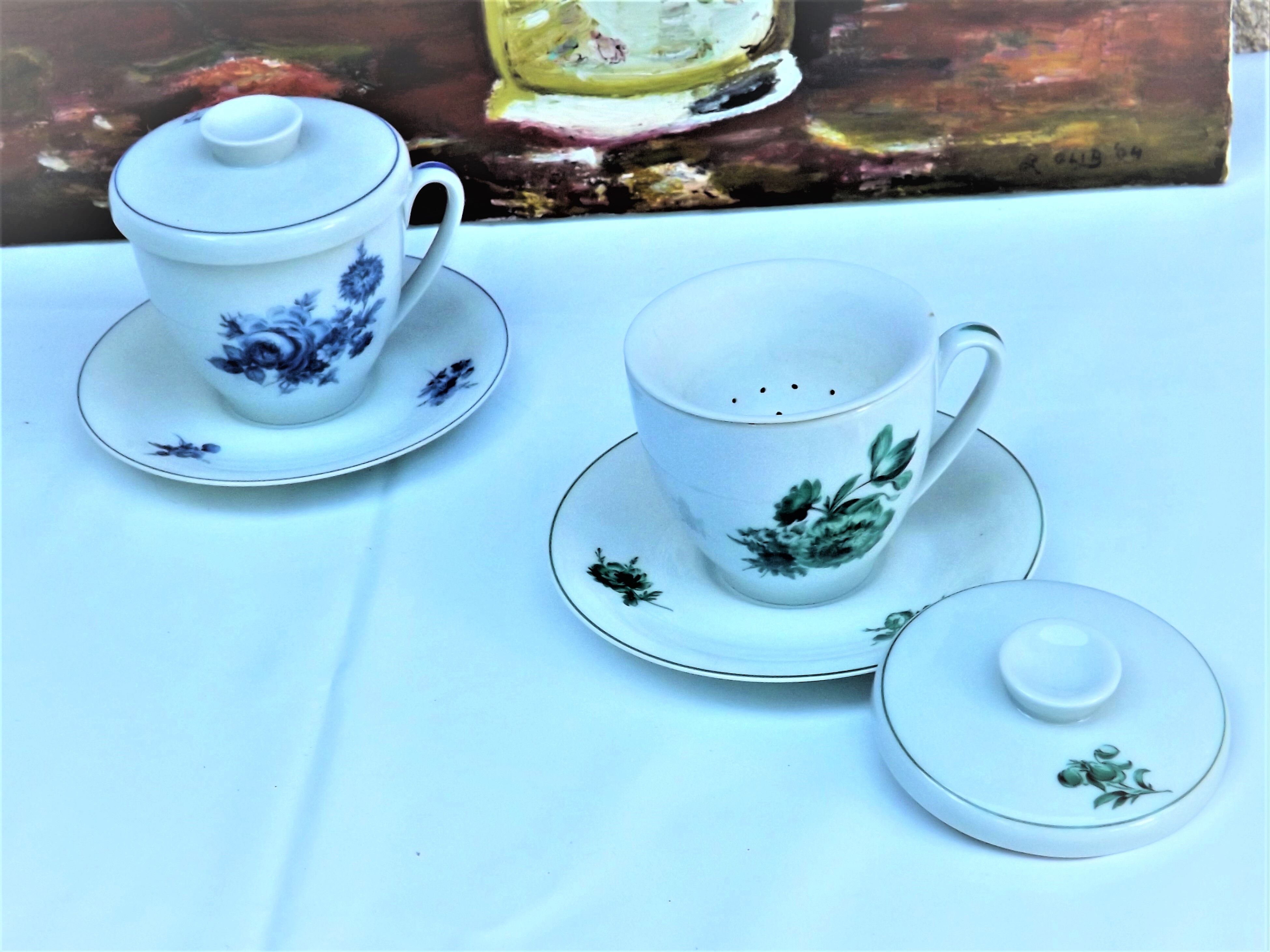 Two tea cups with lids, saucers, filters, porcelain Singer France limoges