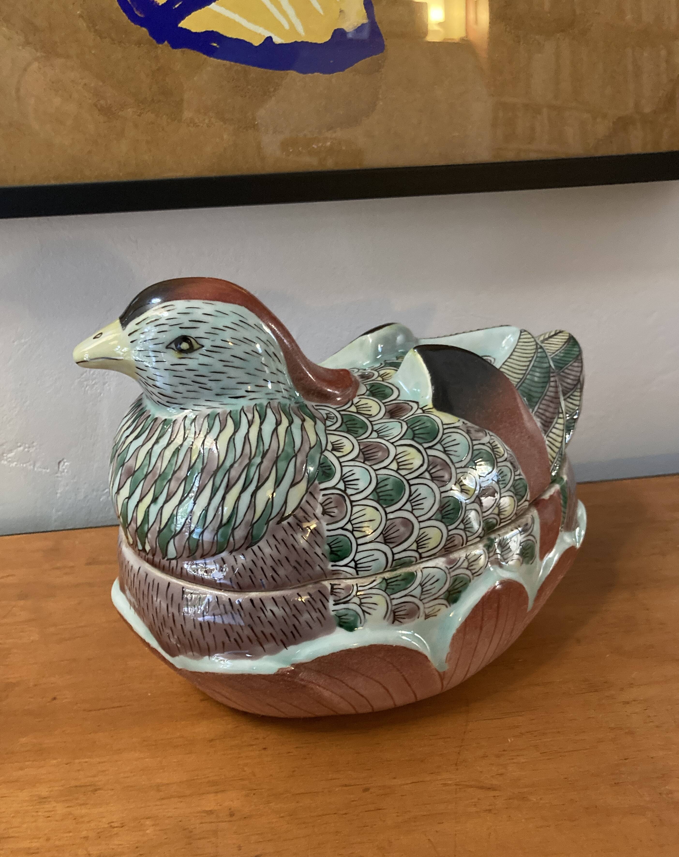 Ceramic hen - box