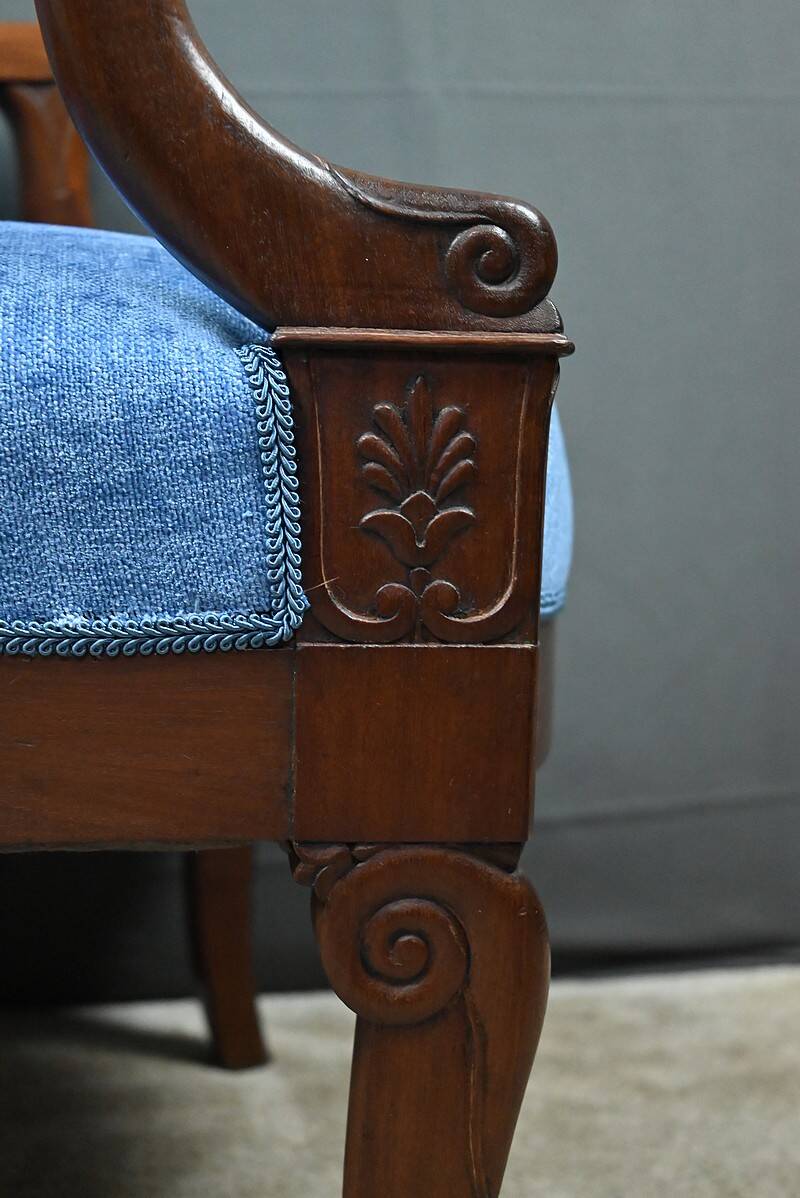 Pair of mahogany armchairs, Restoration period – early 19th century