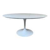 Tulip dining table by Eero Saarinen for Knoll International