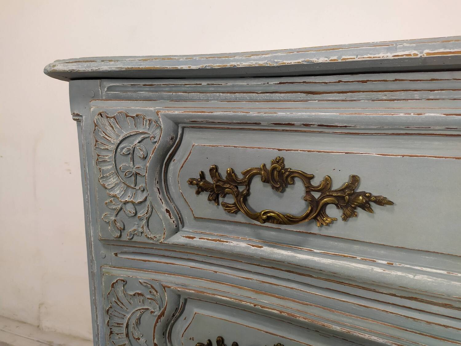 Antique patinated chest of drawers