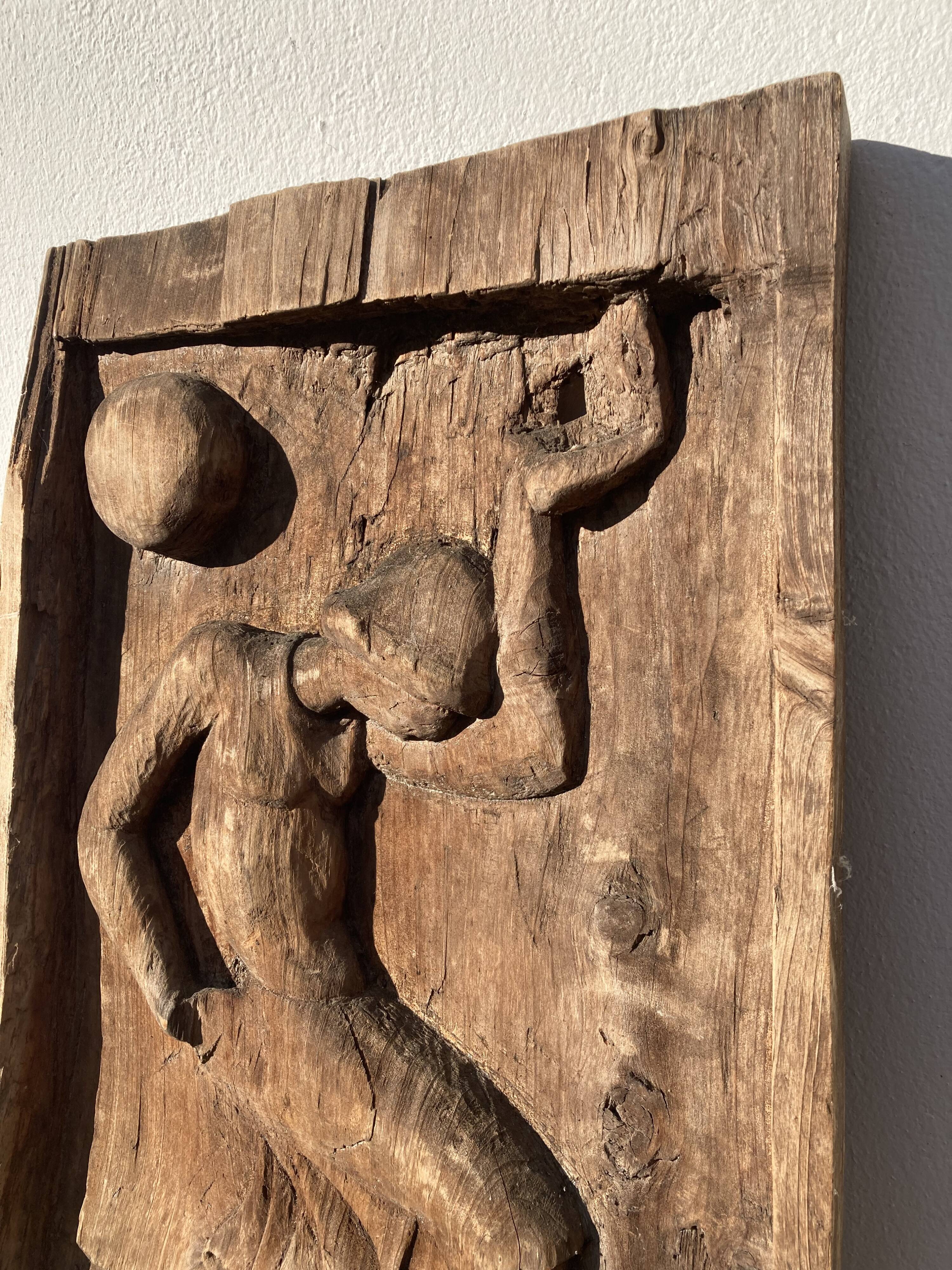 Door in low relief dancer style art deco 1930 wooden