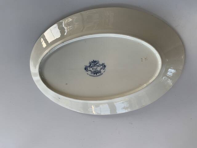 Large earthenware serving dish, cartridge model, sarreguemines, U & C, made in France, earthenware