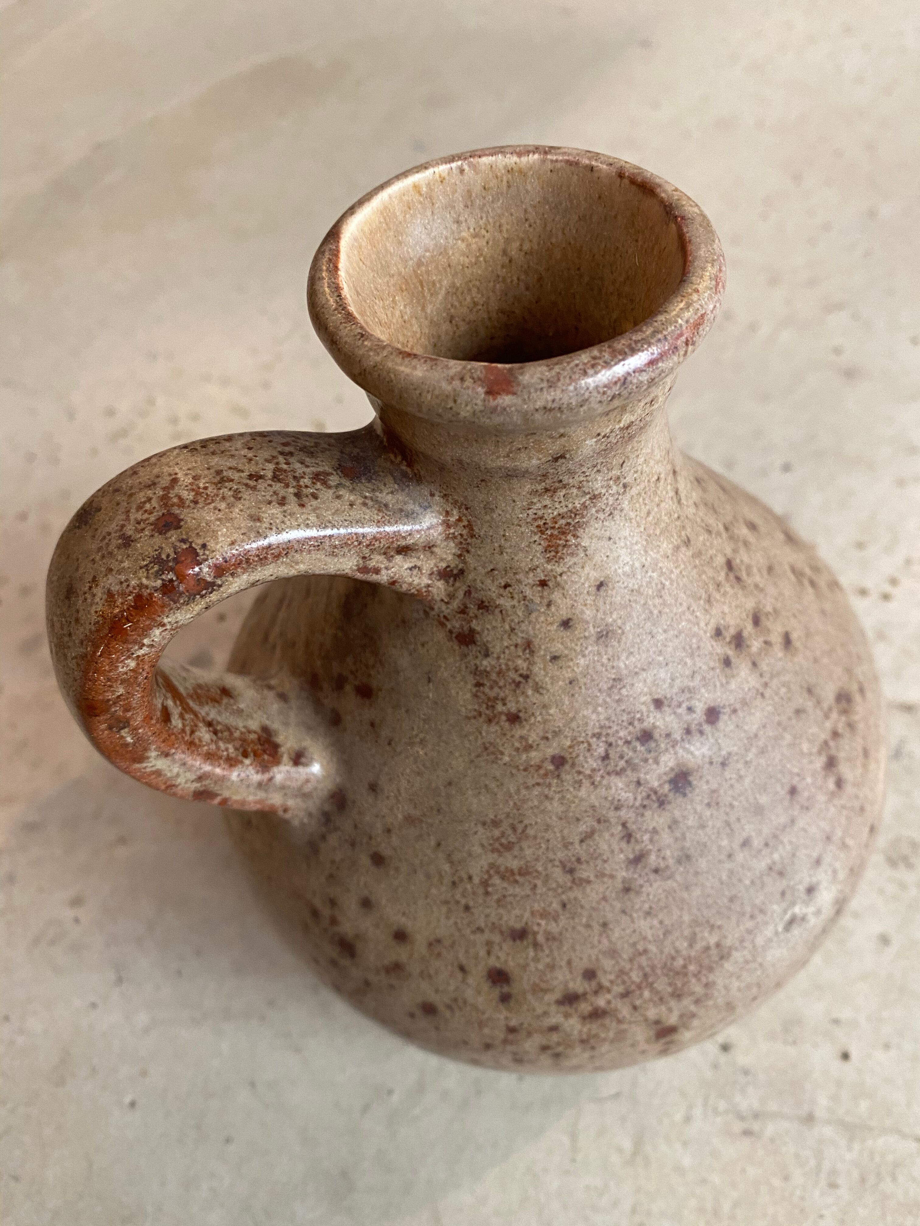 Potiche in pirité sandstone