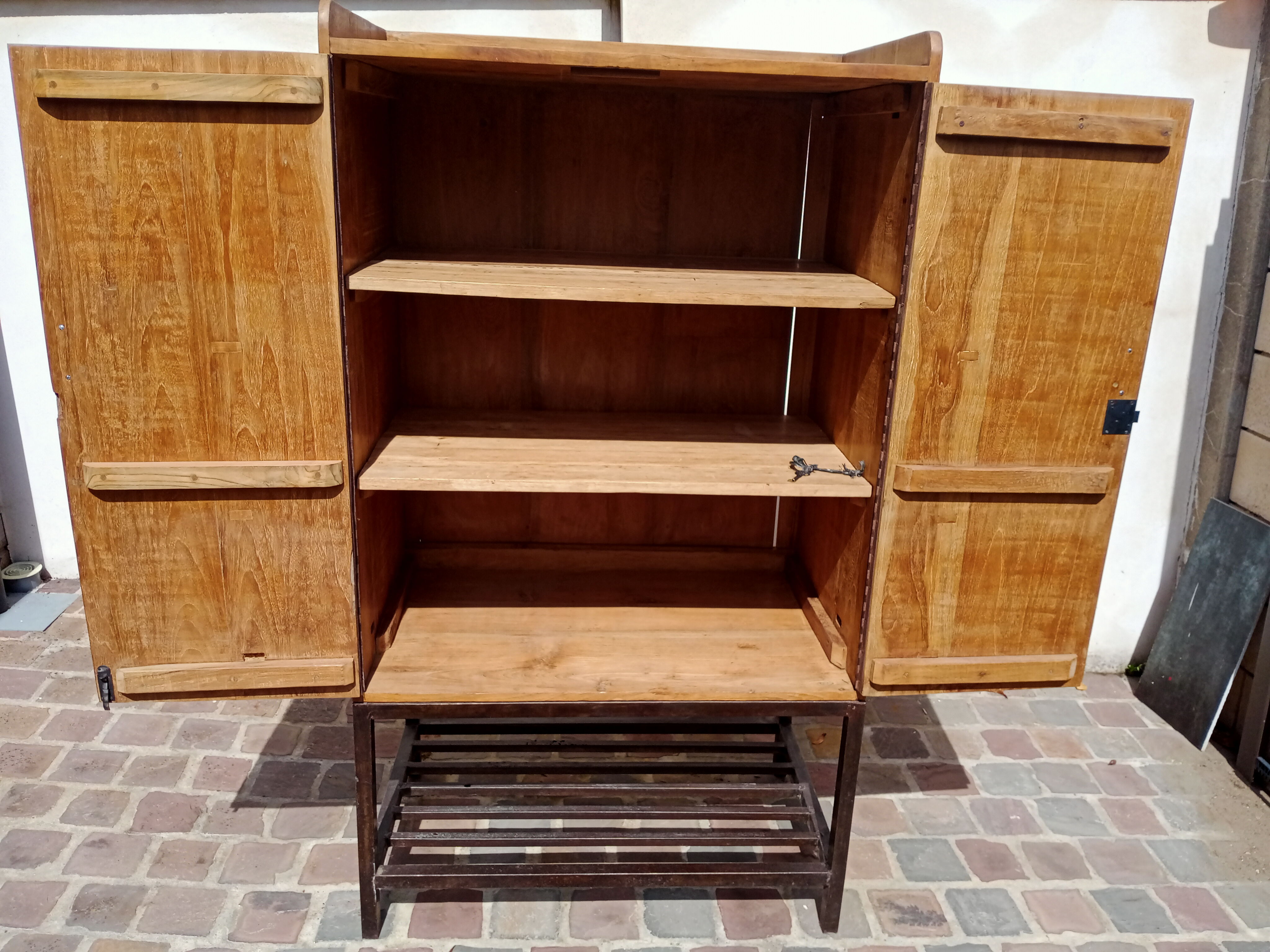 Vintage teak buffet