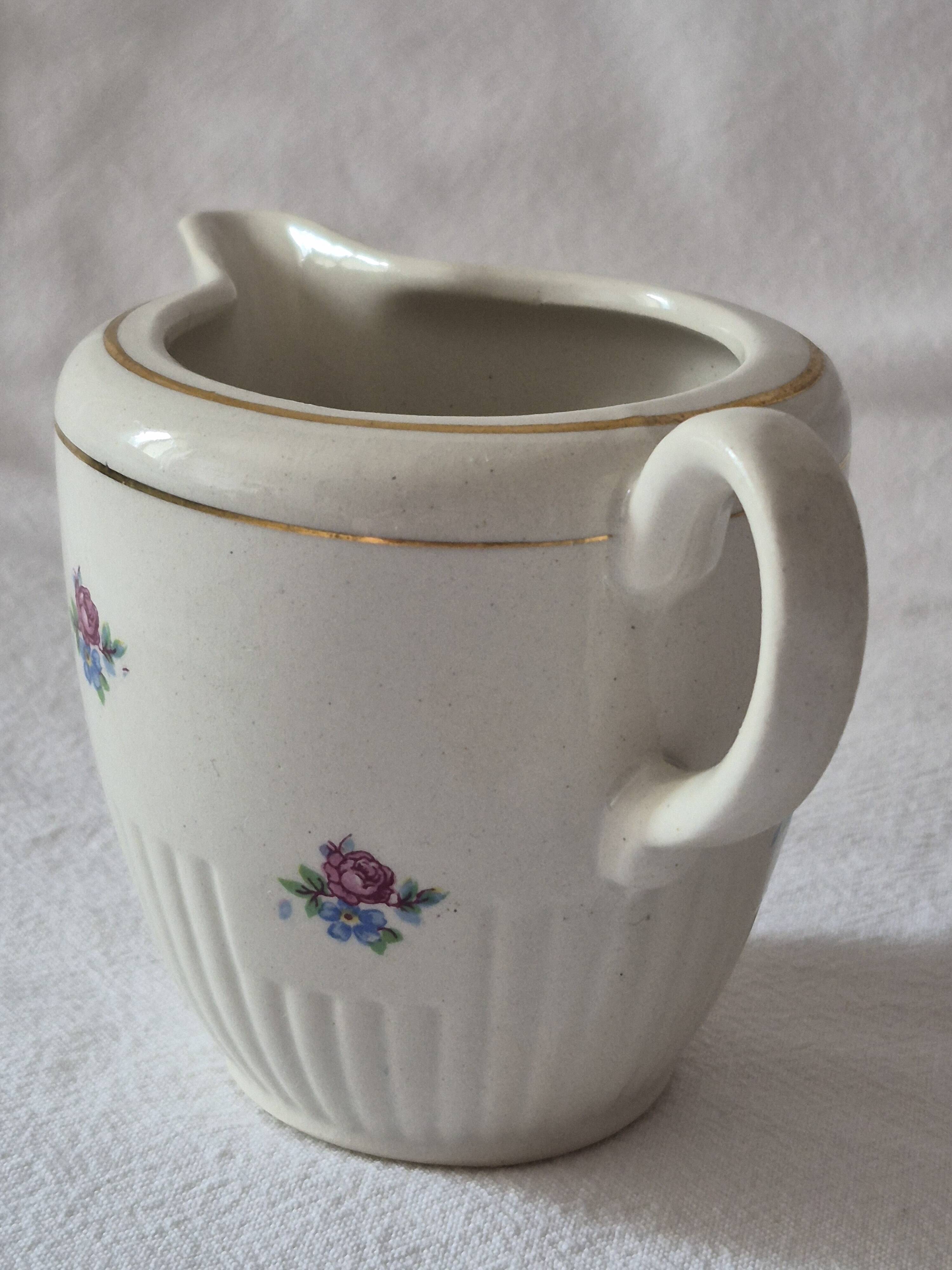 Cream jug half-porcelain Lunéville Keller and Guerin A586